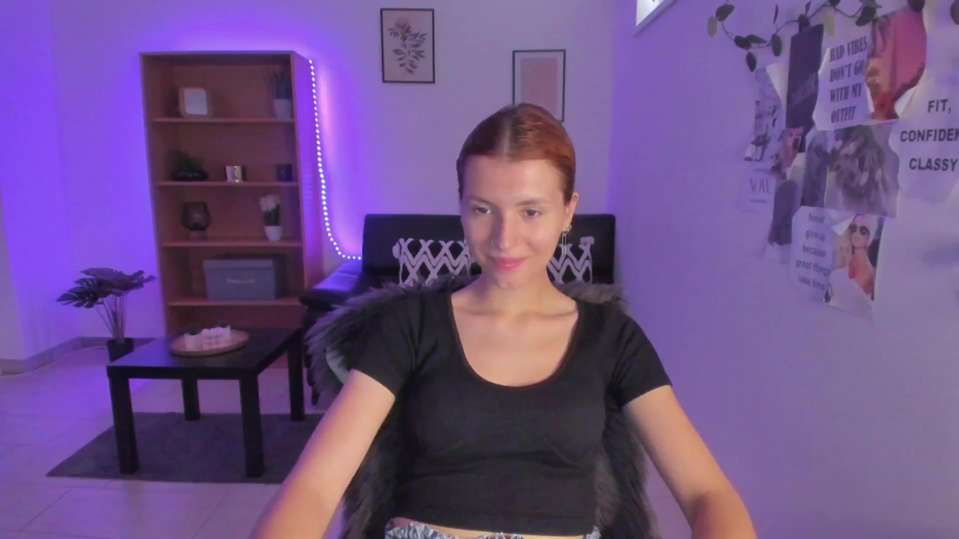 Gallery image thumbnail from SaraJaay18's myfreecams stream on, 08/23/2023, 08:52 image 3 of 20