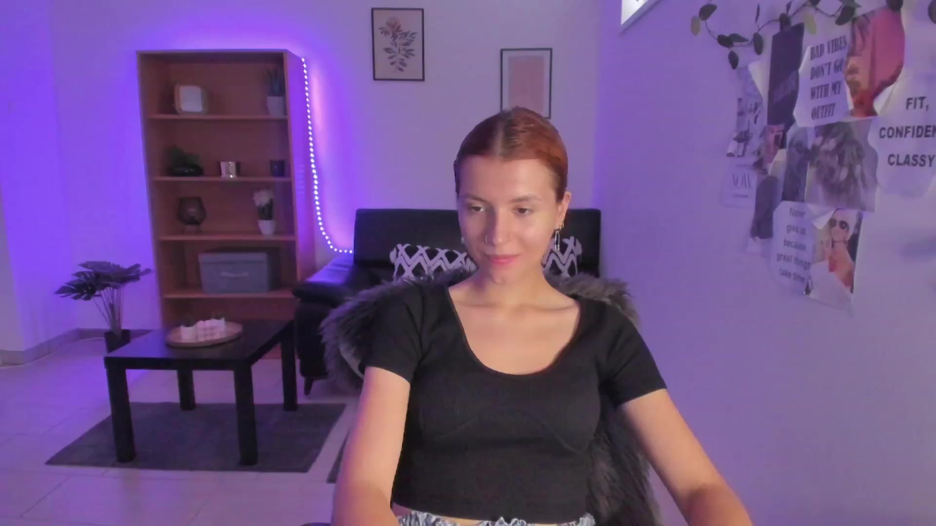 Gallery image thumbnail from SaraJaay18's myfreecams stream on, 08/23/2023, 08:52 image 20 of 20