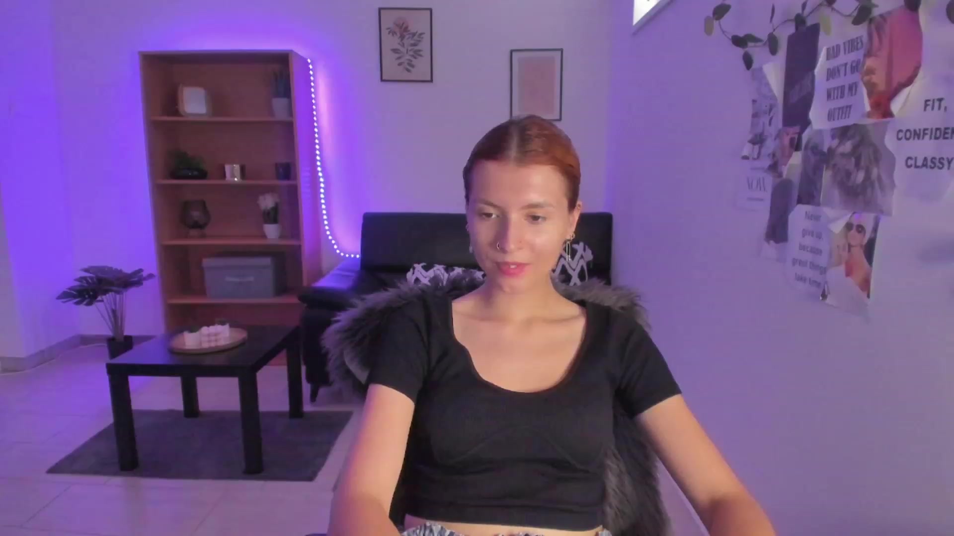 Gallery image thumbnail from SaraJaay18's myfreecams stream on, 08/23/2023, 11:42 image 1 of 20