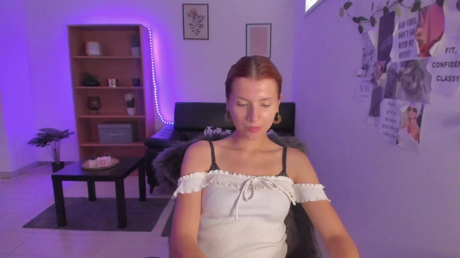 Gallery image thumbnail from SaraJaay18's myfreecams stream on, 08/24/2023, 12:58 image 7 of 20