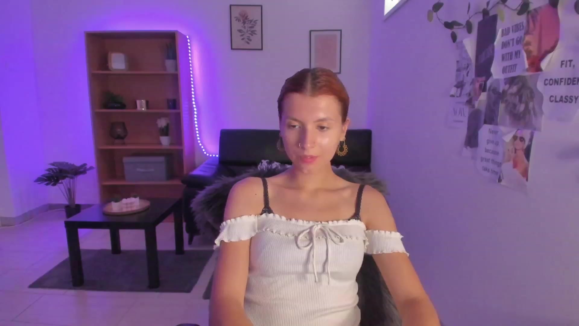 Gallery image thumbnail from SaraJaay18's myfreecams stream on, 08/24/2023, 12:58 image 11 of 20