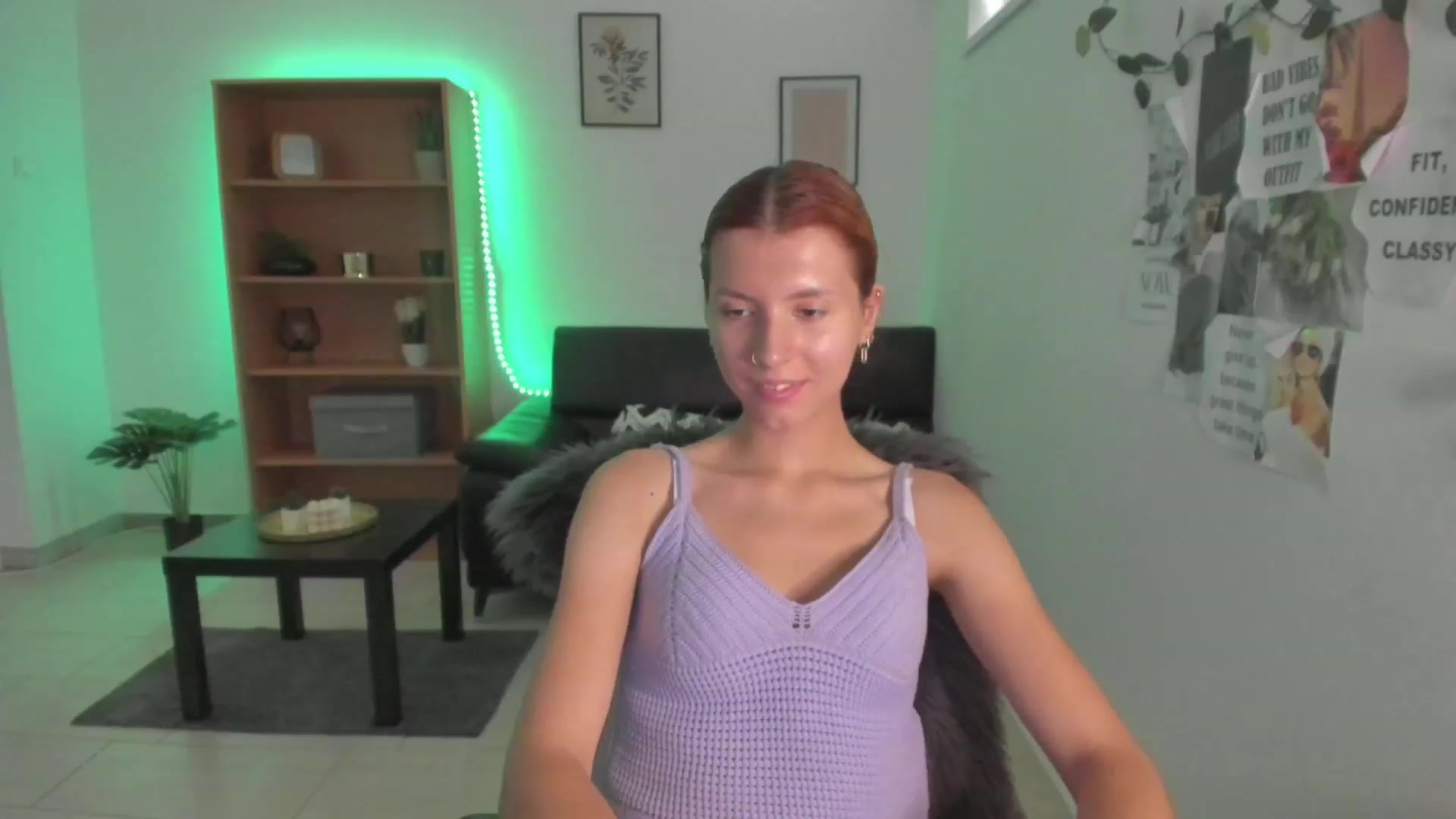 Gallery image thumbnail from SaraJaay18's myfreecams stream on, 08/25/2023, 11:57 image 13 of 20
