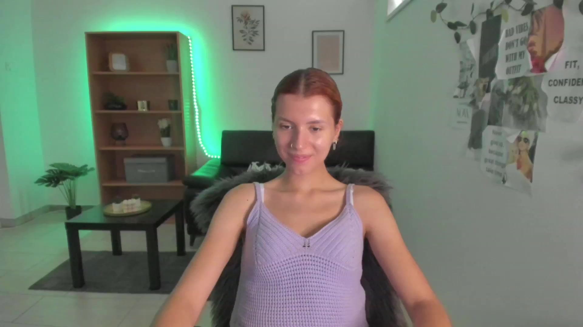 Gallery image thumbnail from SaraJaay18's myfreecams stream on, 08/25/2023, 11:57 image 19 of 20