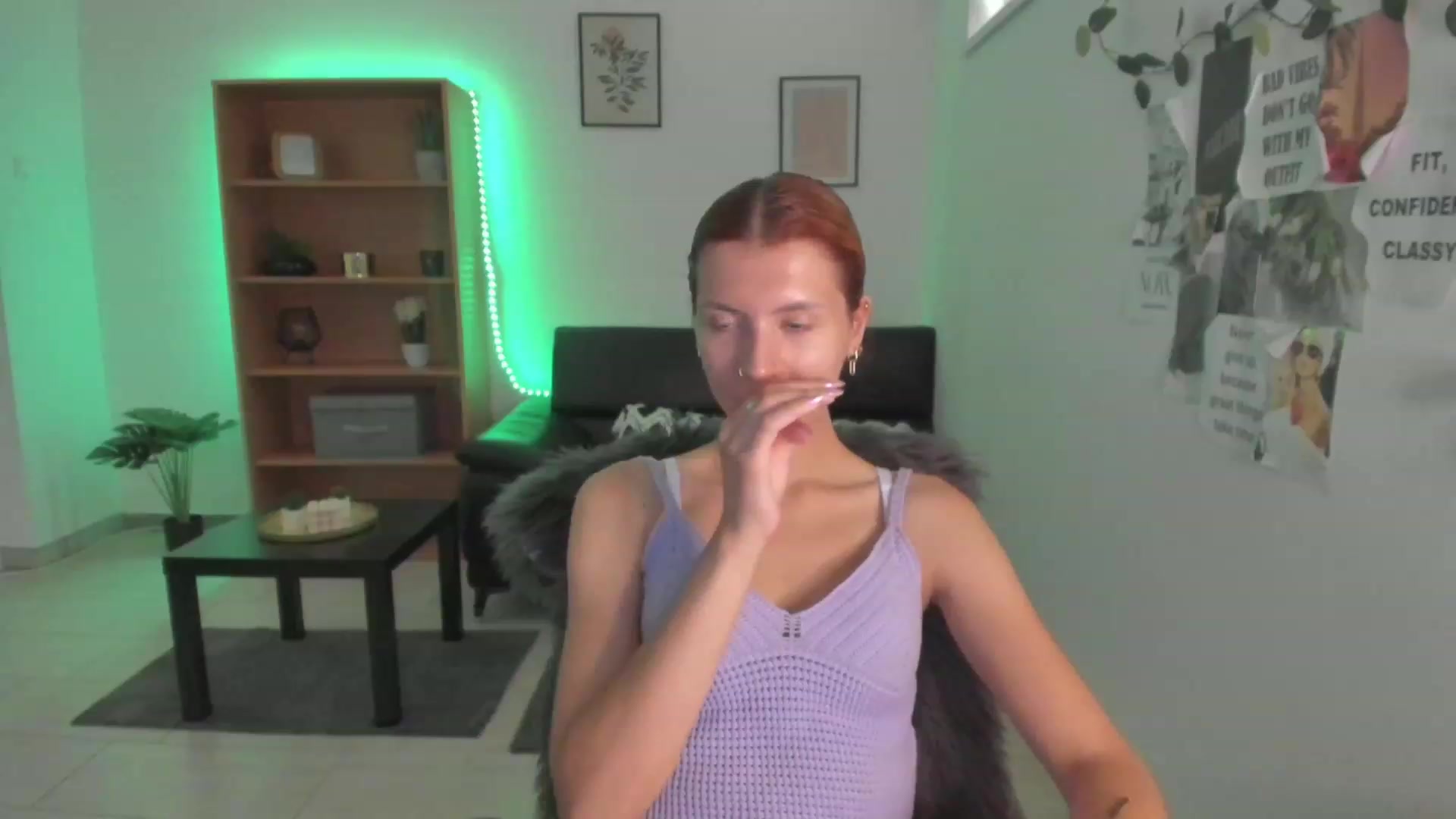 Gallery image thumbnail from SaraJaay18's myfreecams stream on, 08/25/2023, 11:57 image 3 of 20