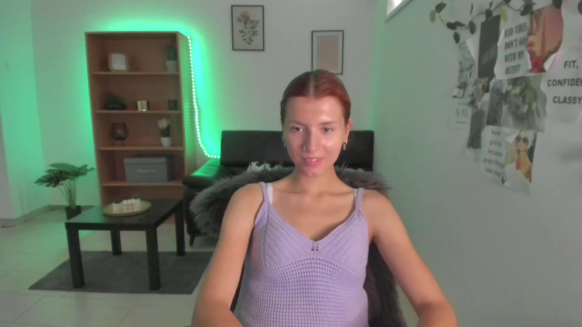Gallery image thumbnail from SaraJaay18's myfreecams stream on, 08/25/2023, 12:27 image 9 of 20