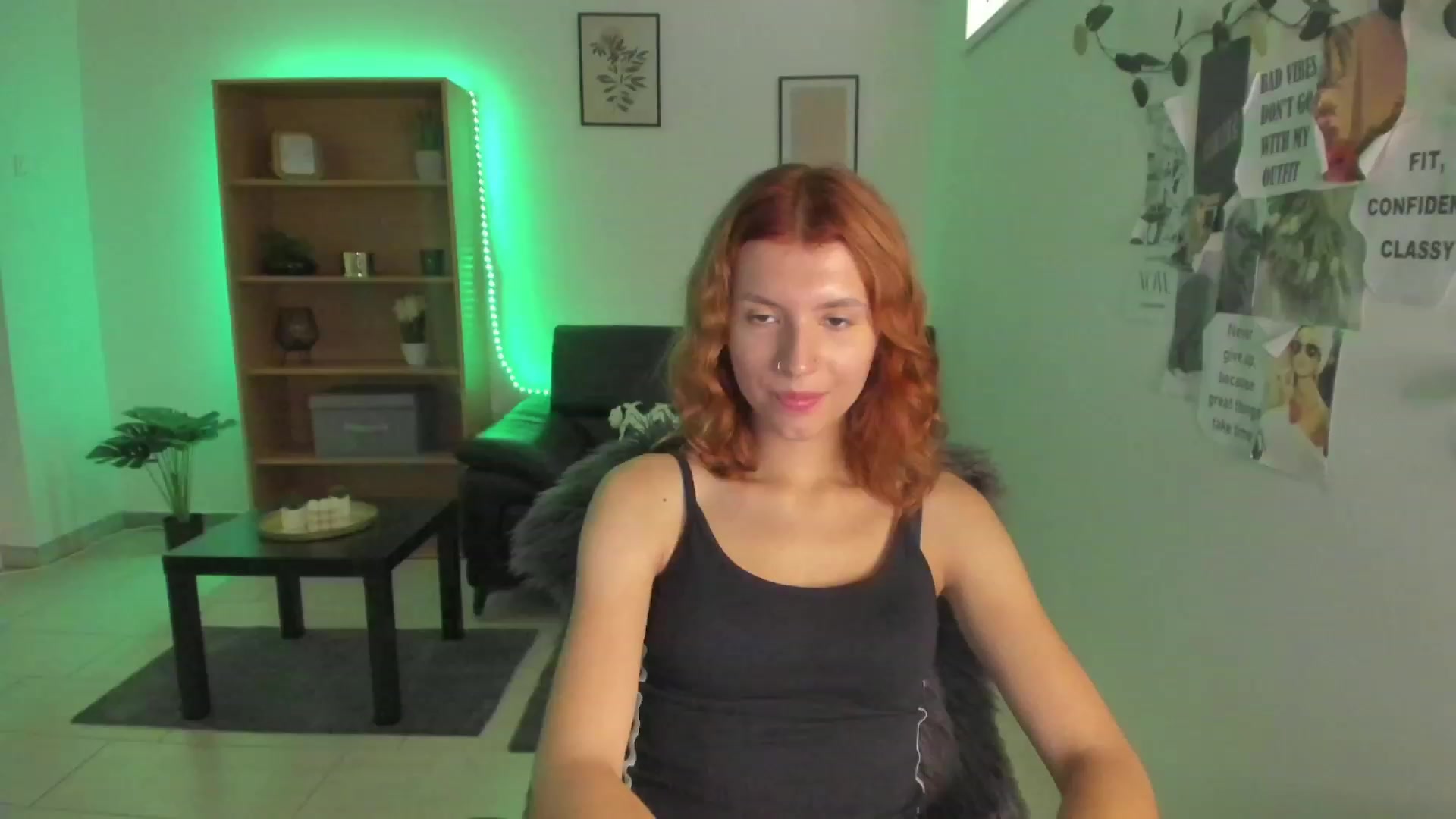 Gallery image thumbnail from SaraJaay18's myfreecams stream on, 08/30/2023, 10:06 image 10 of 20