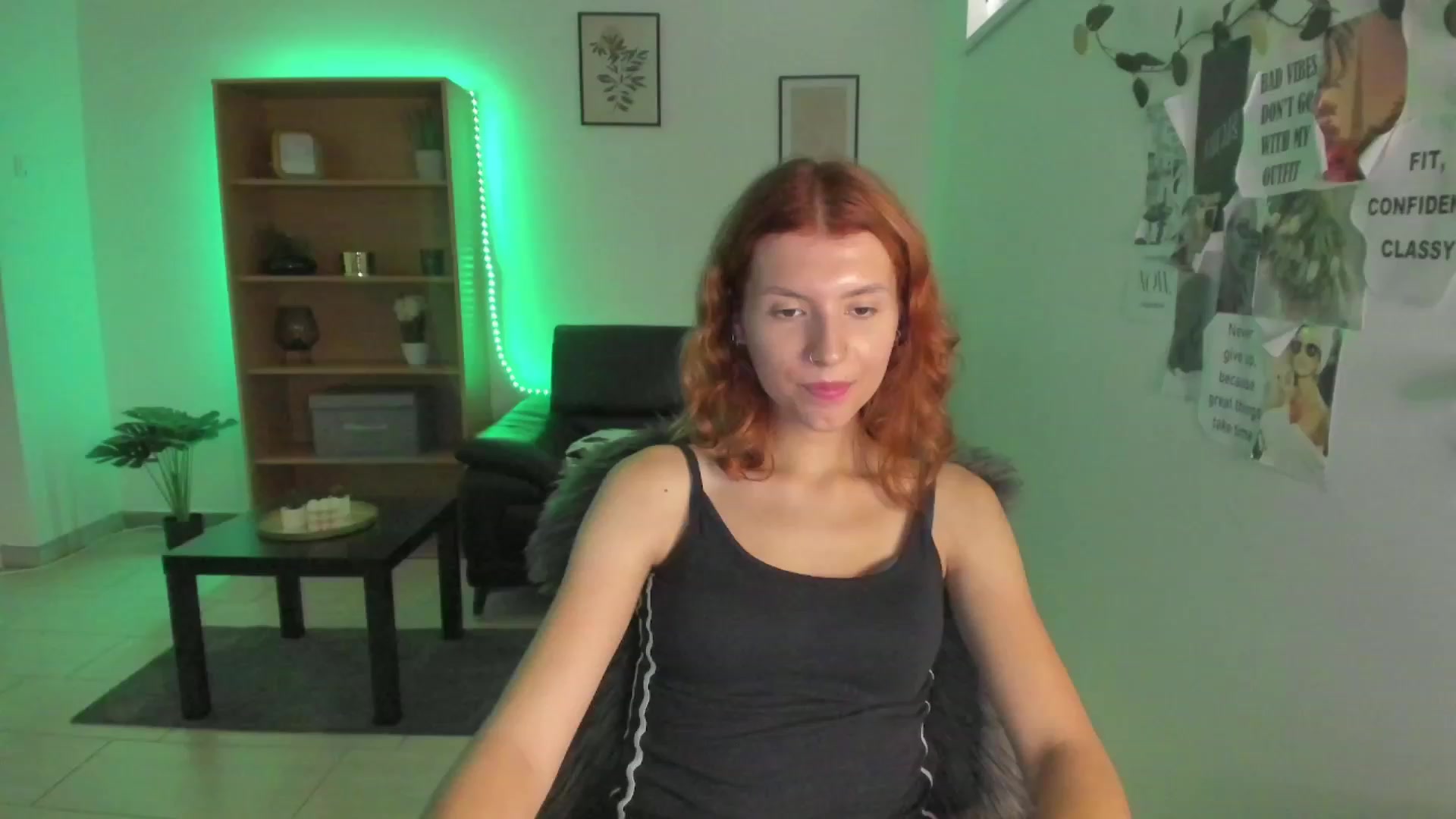 Gallery image thumbnail from SaraJaay18's myfreecams stream on, 08/30/2023, 13:04 image 13 of 20