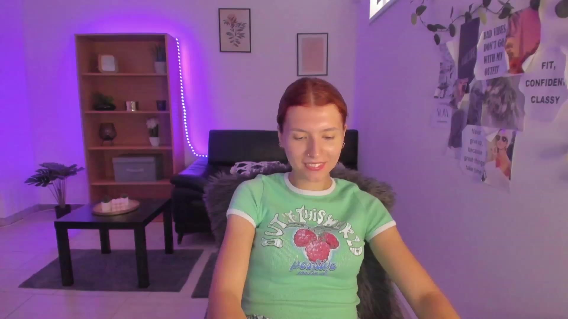 Gallery image thumbnail from SaraJaay18's myfreecams stream on, 08/31/2023, 12:28 image 2 of 20