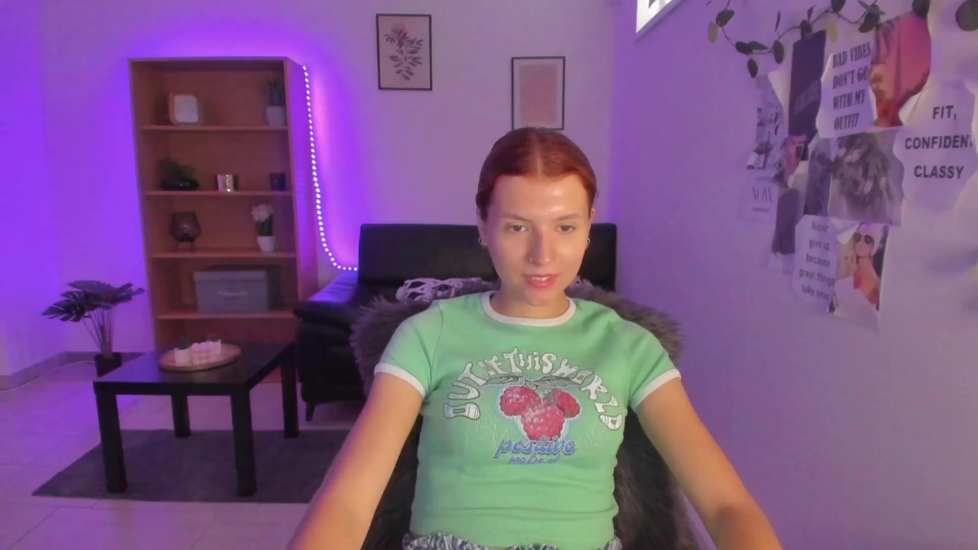 Gallery image thumbnail from SaraJaay18's myfreecams stream on, 08/31/2023, 12:28 image 10 of 20