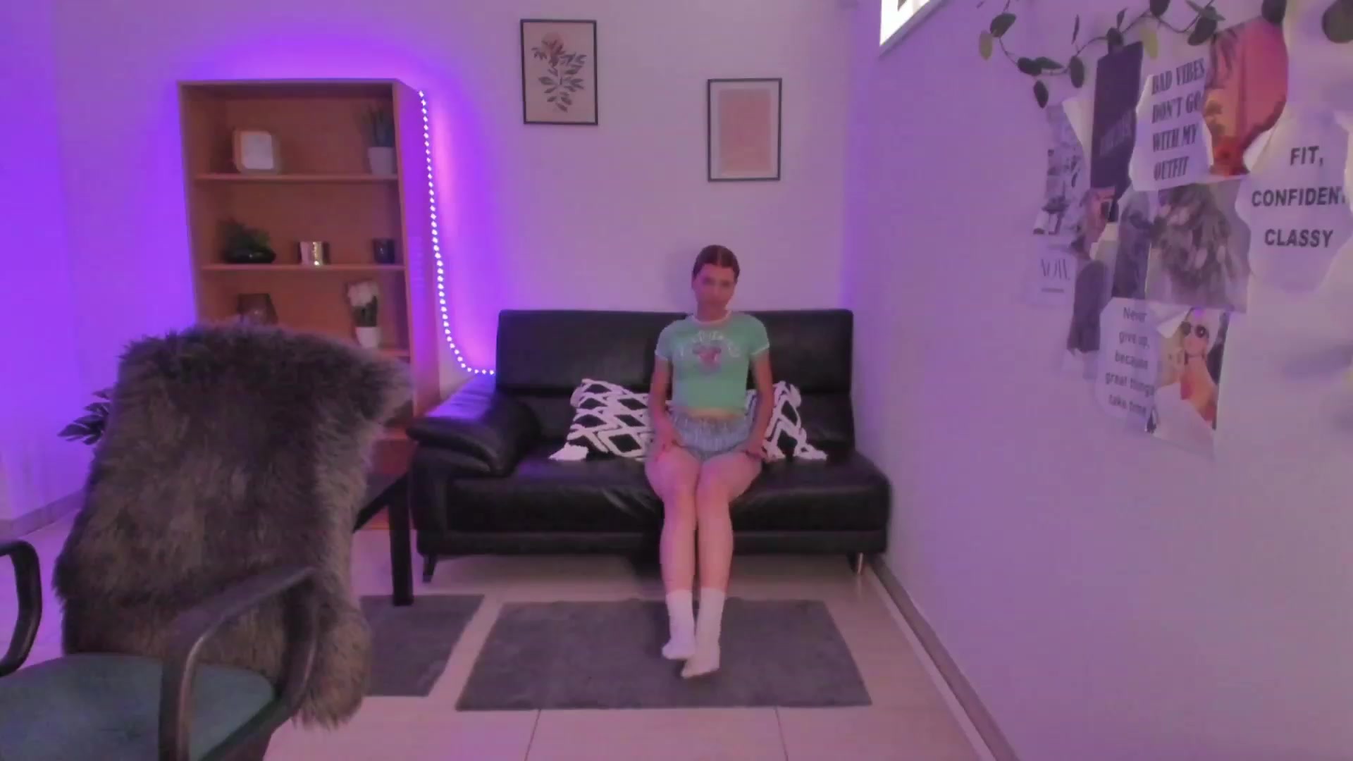 Gallery image thumbnail from SaraJaay18's myfreecams stream on, 08/31/2023, 12:28 image 16 of 20