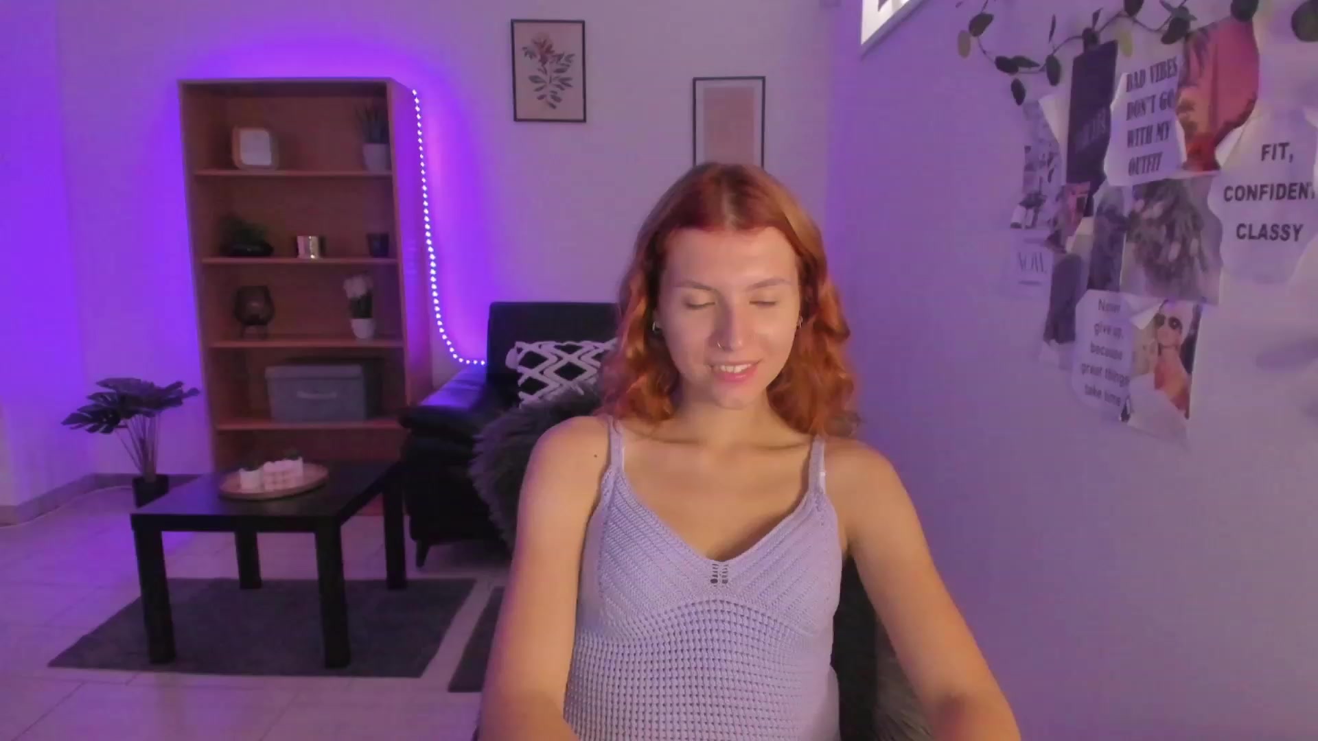 Gallery image thumbnail from SaraJaay18's myfreecams stream on, 09/02/2023, 12:12 image 13 of 20