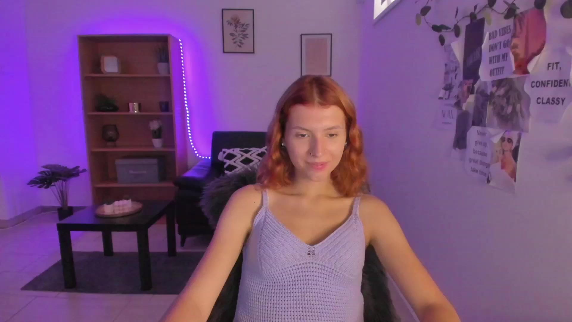 Gallery image thumbnail from SaraJaay18's myfreecams stream on, 09/02/2023, 12:12 image 5 of 20