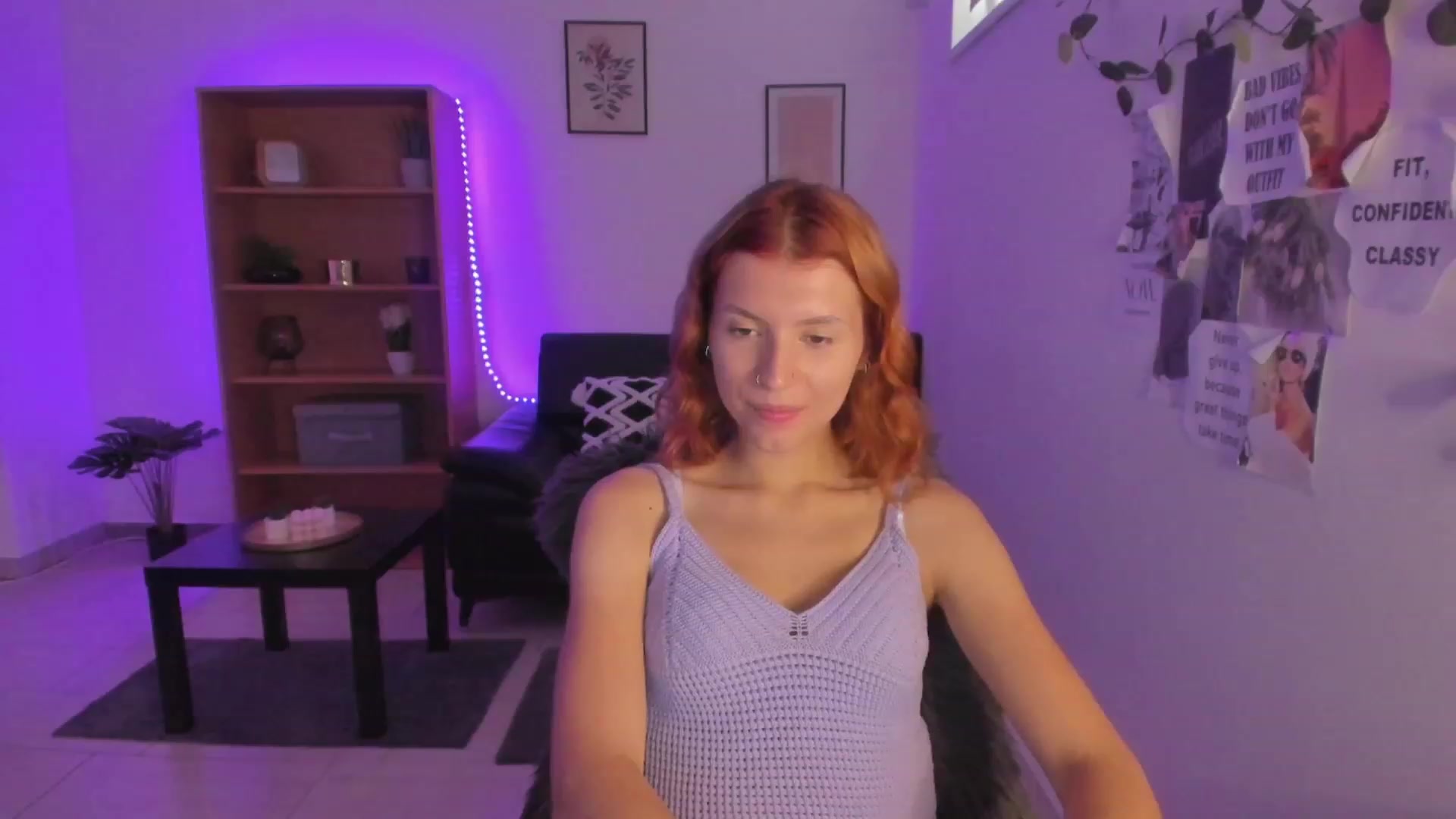 Gallery image thumbnail from SaraJaay18's myfreecams stream on, 09/02/2023, 14:50 image 3 of 20