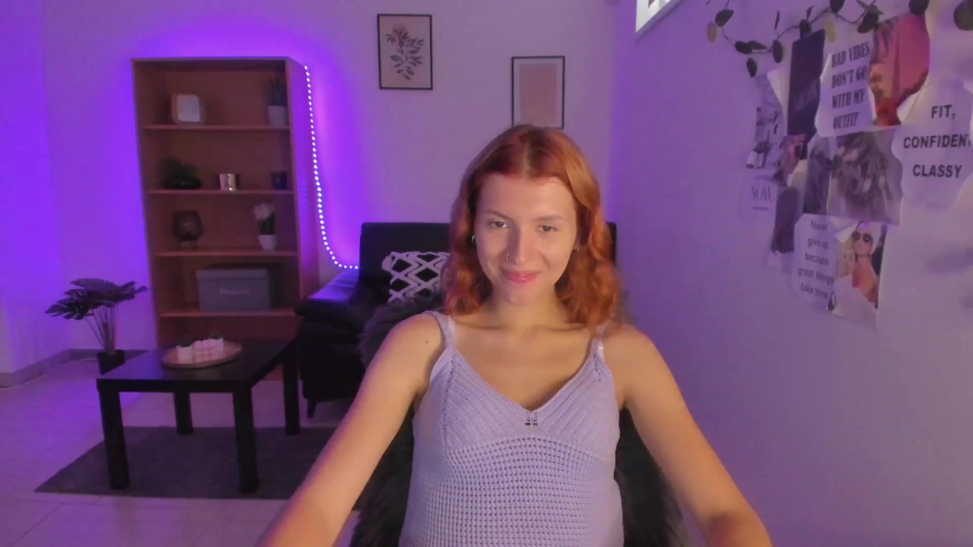 Gallery image thumbnail from SaraJaay18's myfreecams stream on, 09/02/2023, 14:50 image 4 of 20