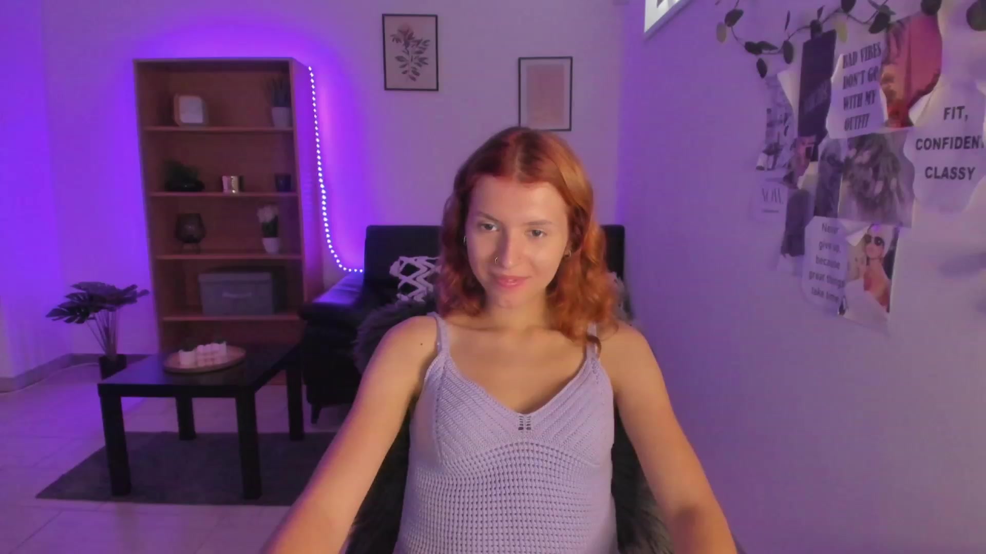Gallery image thumbnail from SaraJaay18's myfreecams stream on, 09/02/2023, 14:50 image 12 of 20