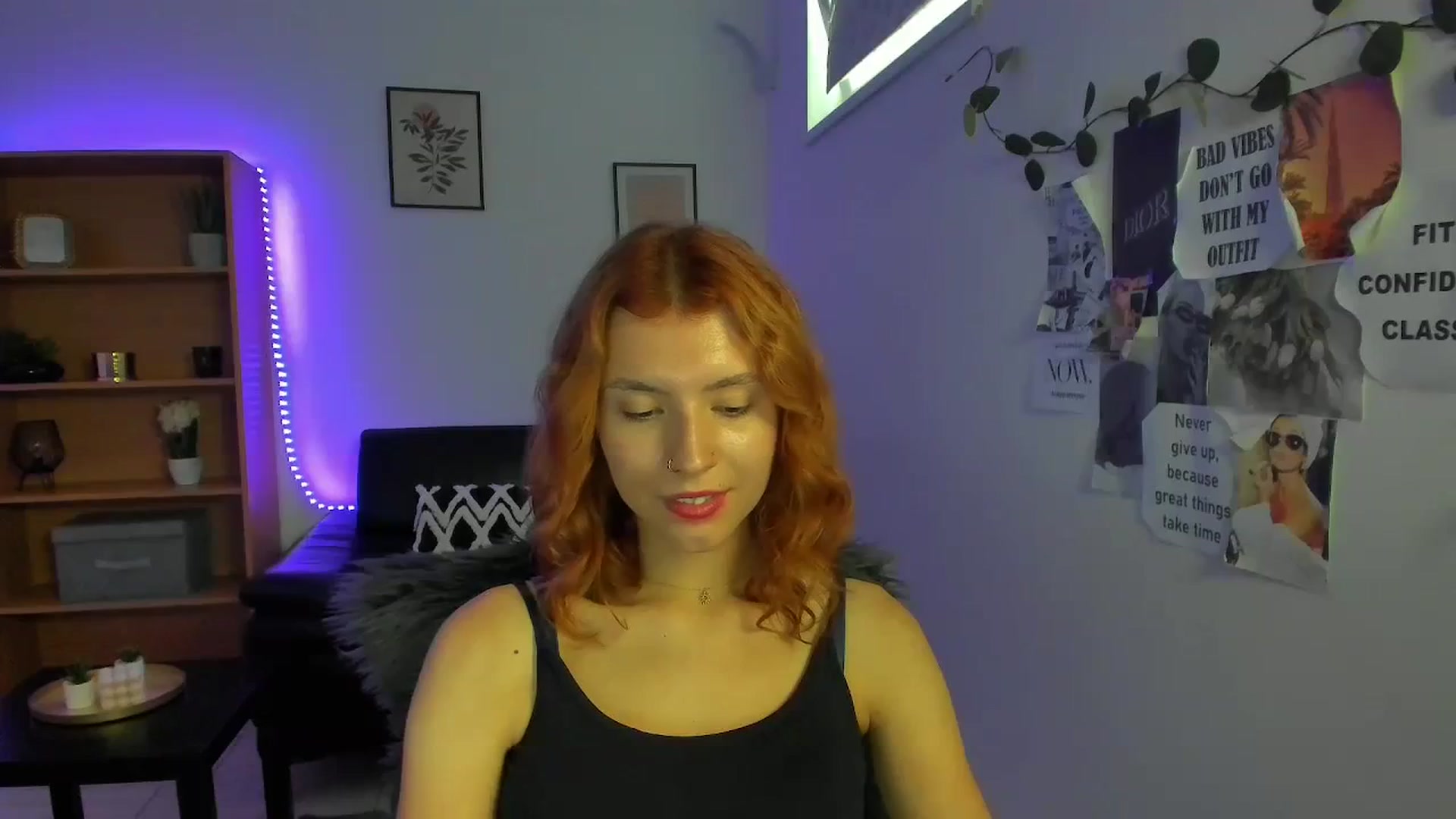 Gallery image thumbnail from SaraJaay18's myfreecams stream on, 09/06/2023, 14:11 image 15 of 20