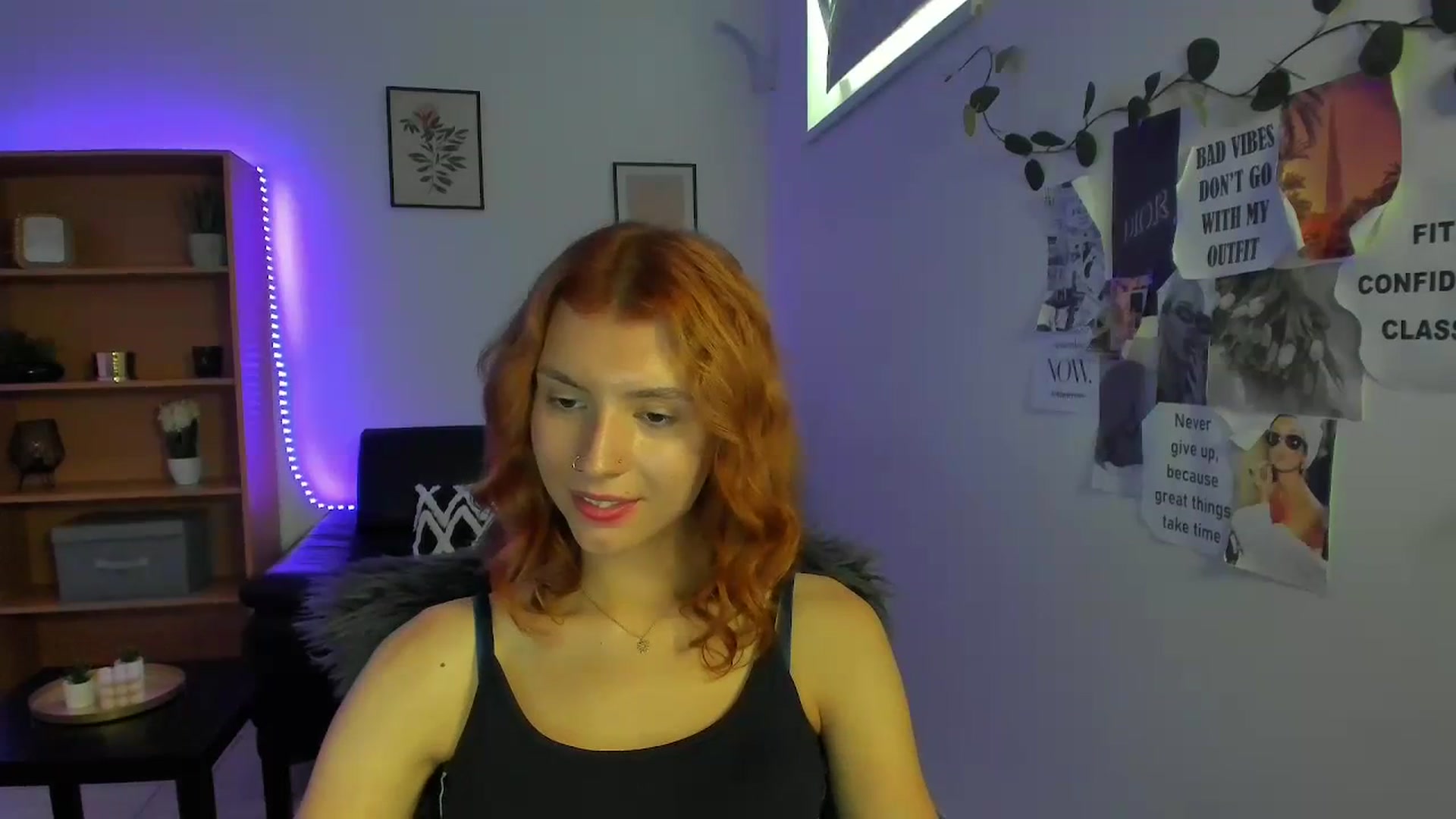 Gallery image thumbnail from SaraJaay18's myfreecams stream on, 09/06/2023, 14:11 image 12 of 20