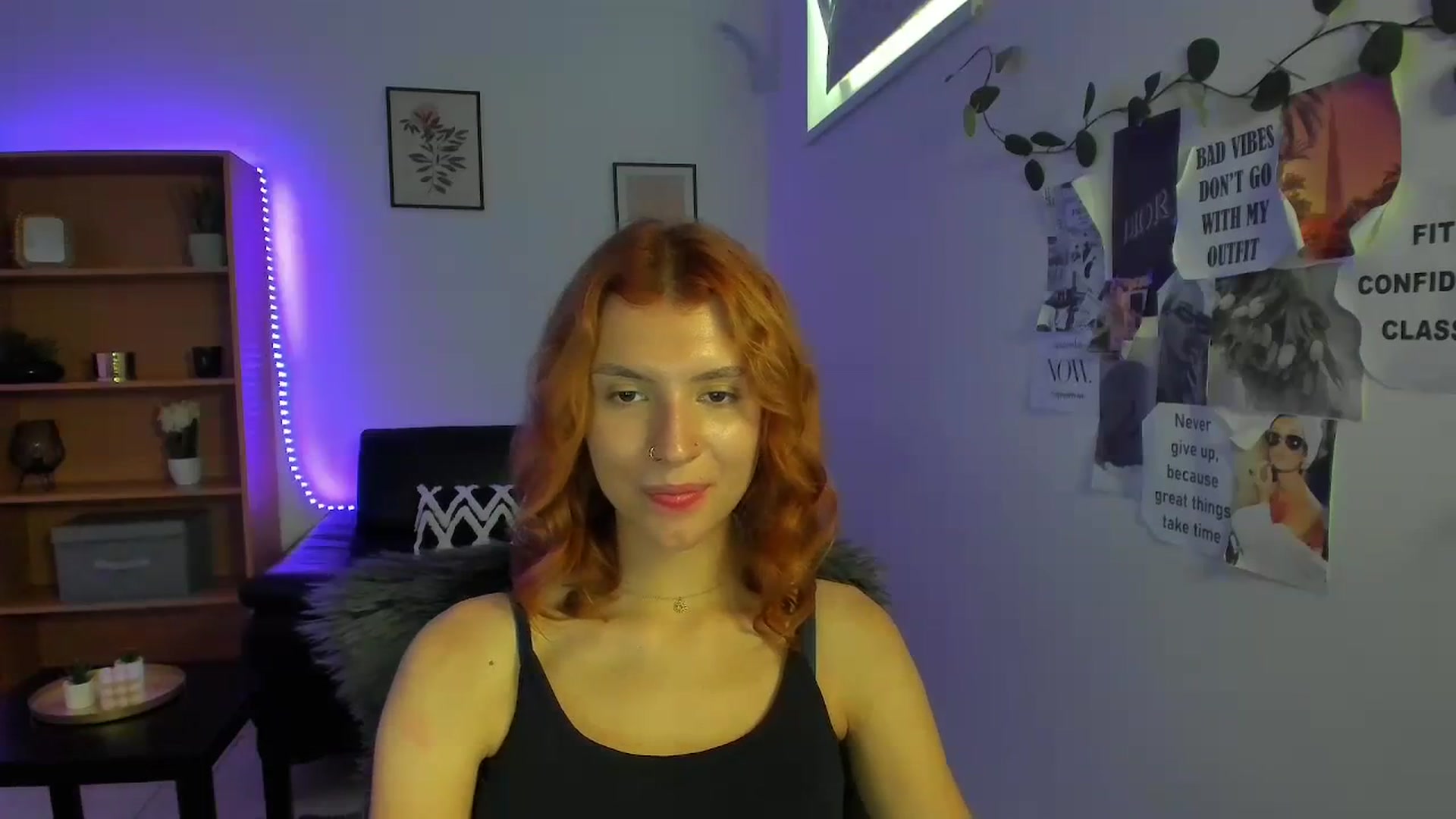 Gallery image thumbnail from SaraJaay18's myfreecams stream on, 09/06/2023, 15:11 image 4 of 20