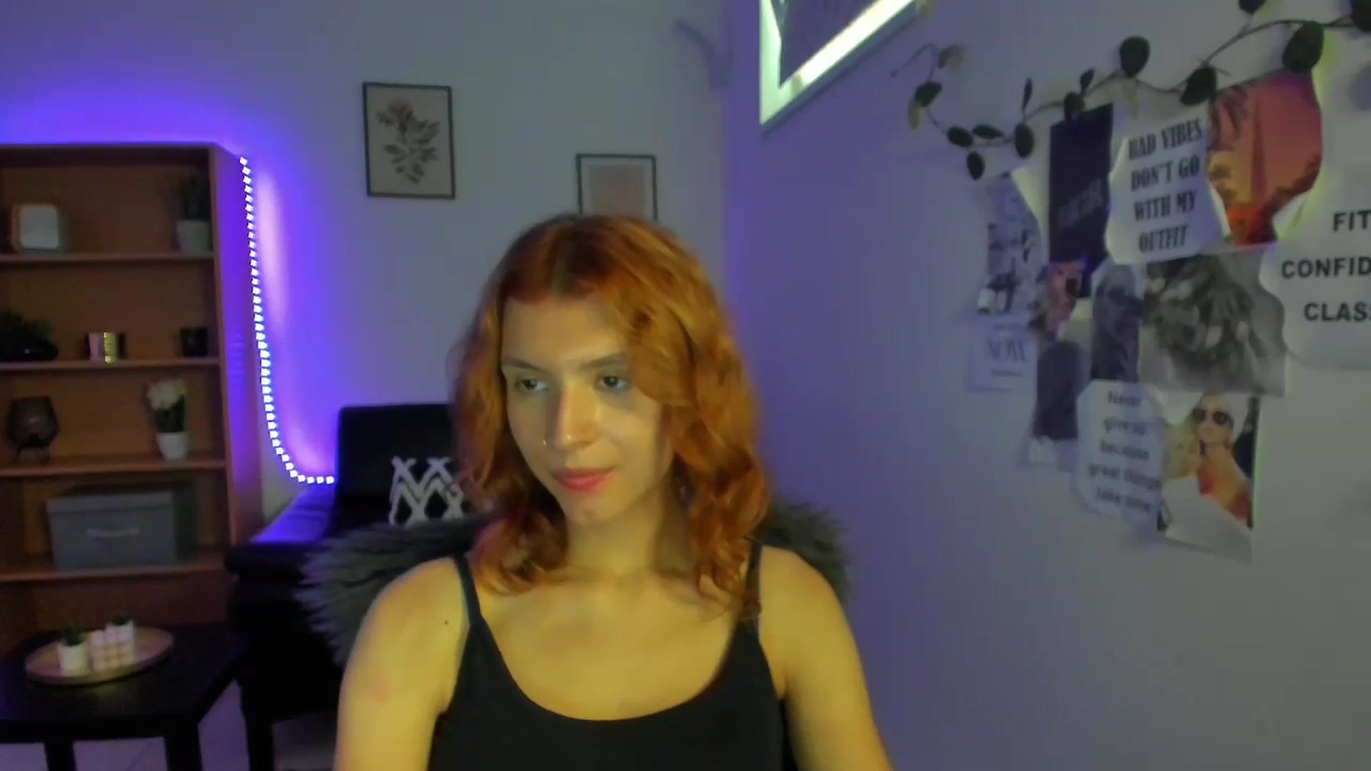 Gallery image thumbnail from SaraJaay18's myfreecams stream on, 09/06/2023, 15:11 image 10 of 20