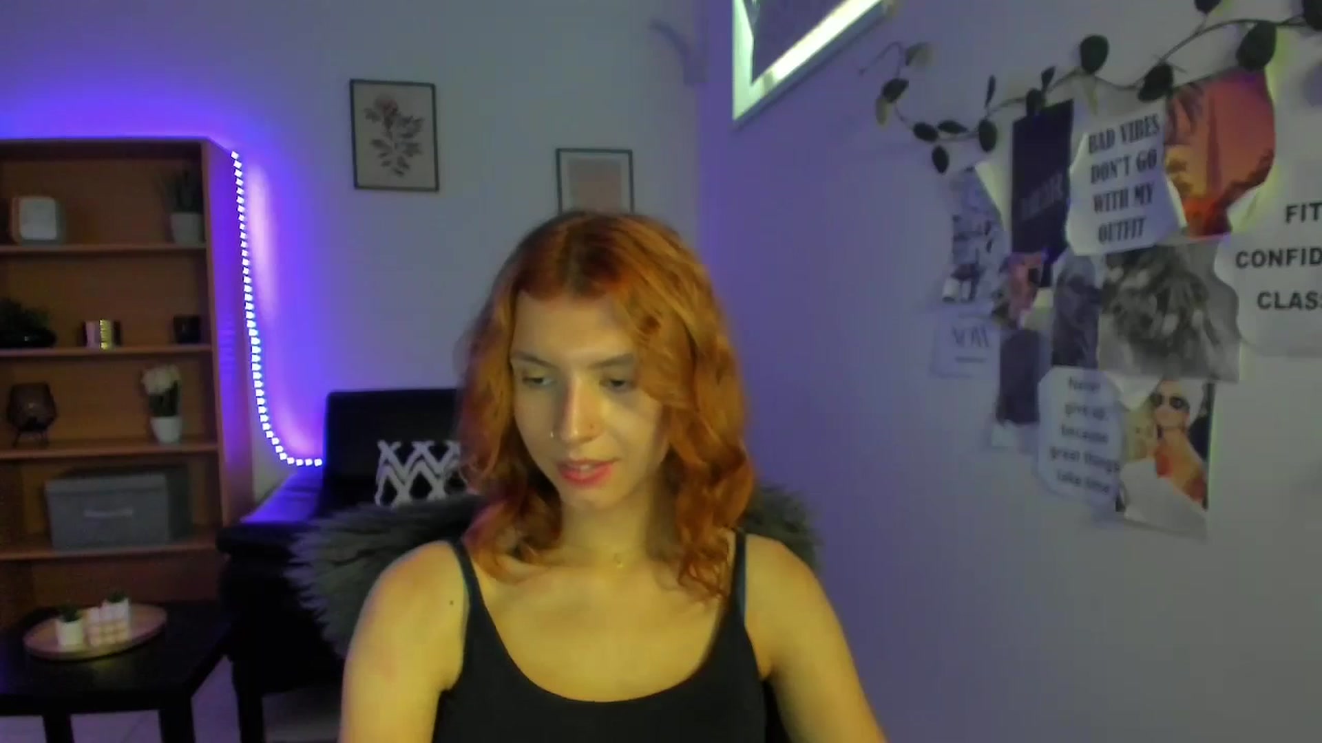Gallery image thumbnail from SaraJaay18's myfreecams stream on, 09/06/2023, 15:11 image 12 of 20
