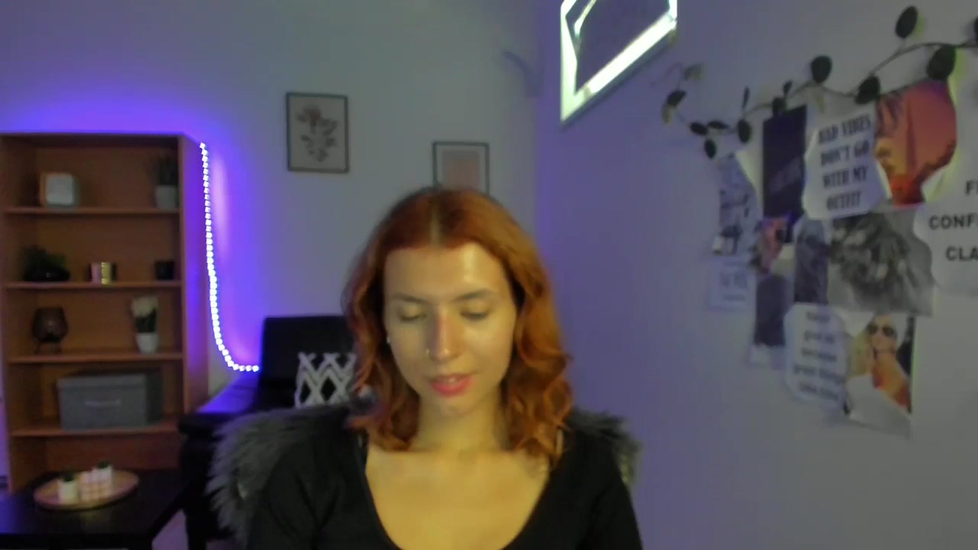 Gallery image thumbnail from SaraJaay18's myfreecams stream on, 09/07/2023, 13:09 image 10 of 20