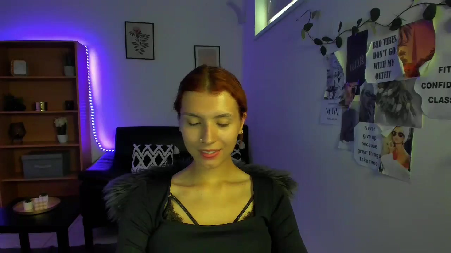 Gallery image thumbnail from SaraJaay18's myfreecams stream on, 09/09/2023, 10:49 image 16 of 20