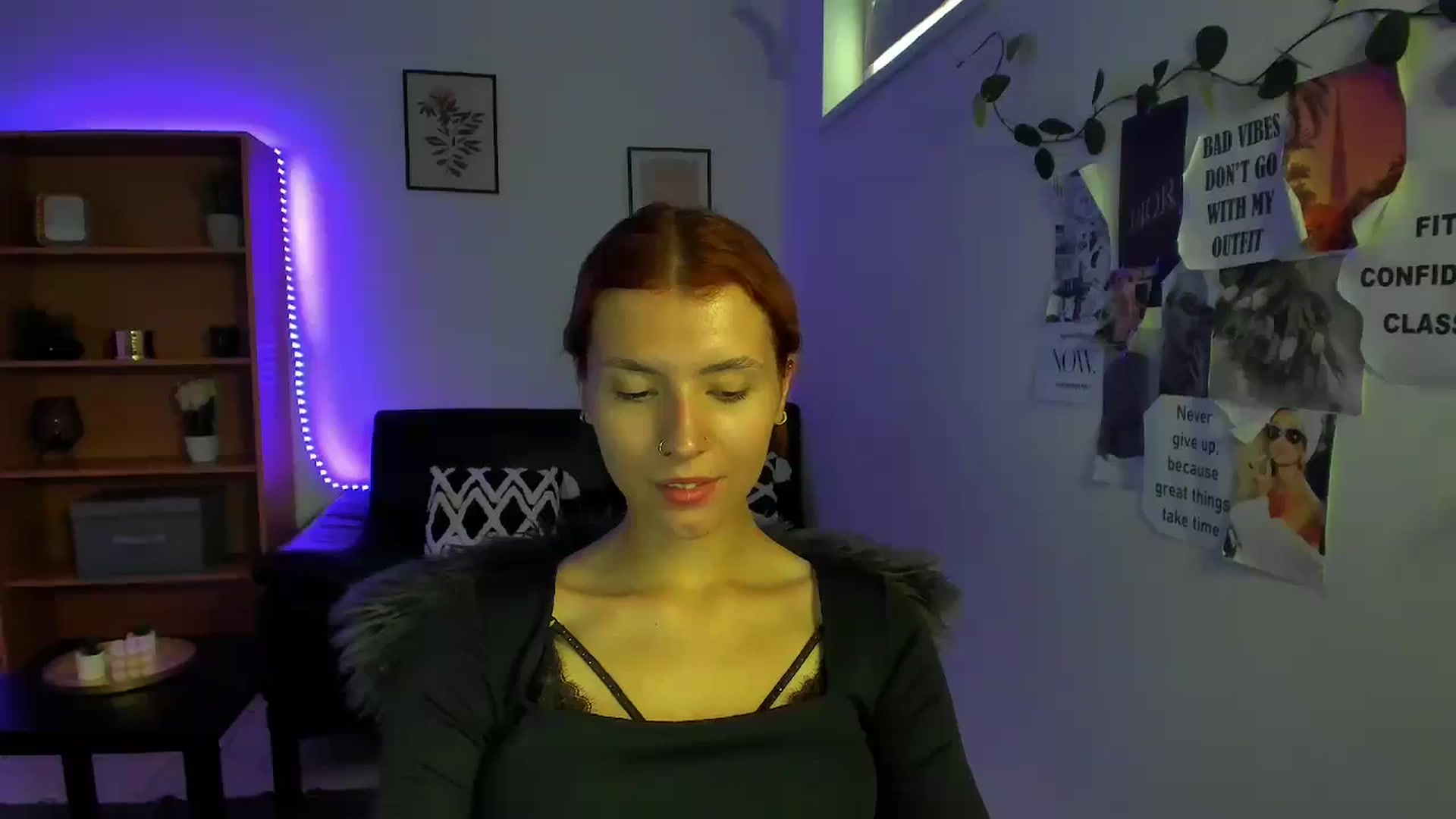 Gallery image thumbnail from SaraJaay18's myfreecams stream on, 09/09/2023, 10:49 image 12 of 20