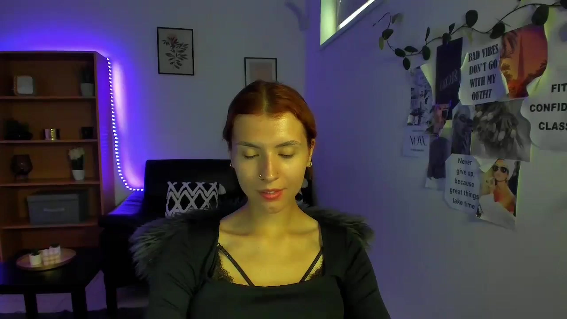 Gallery image thumbnail from SaraJaay18's myfreecams stream on, 09/09/2023, 10:49 image 15 of 20