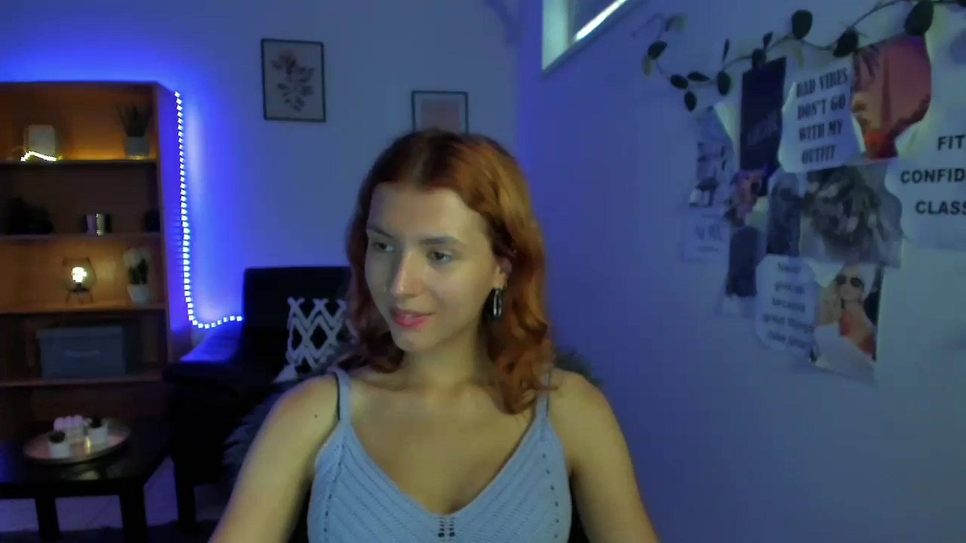 Gallery image thumbnail from SaraJaay18's myfreecams stream on, 09/12/2023, 09:14 image 3 of 20