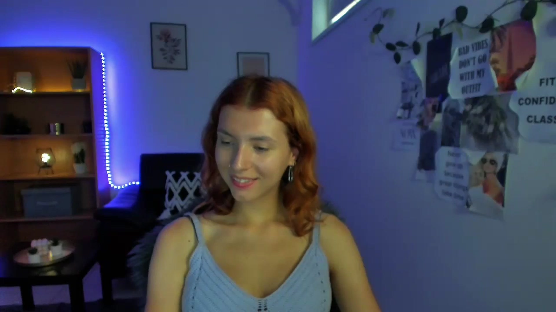 Gallery image thumbnail from SaraJaay18's myfreecams stream on, 09/12/2023, 09:14 image 5 of 20