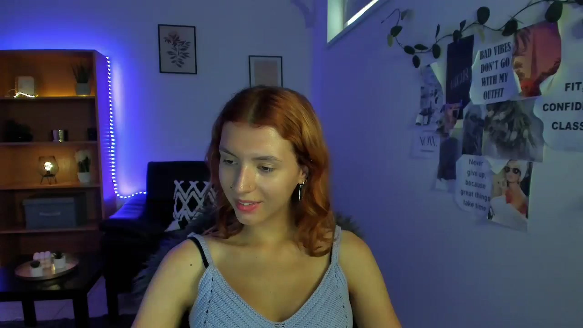 Gallery image thumbnail from SaraJaay18's myfreecams stream on, 09/12/2023, 10:08 image 17 of 20