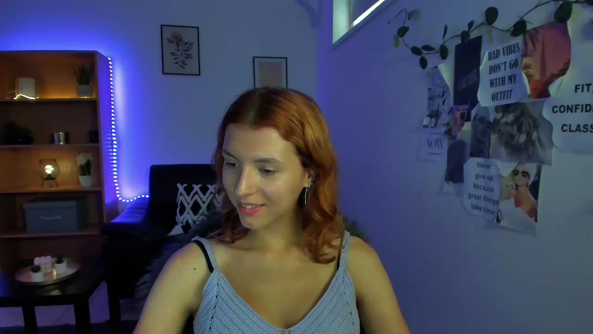 Gallery image thumbnail from SaraJaay18's myfreecams stream on, 09/12/2023, 10:08 image 19 of 20