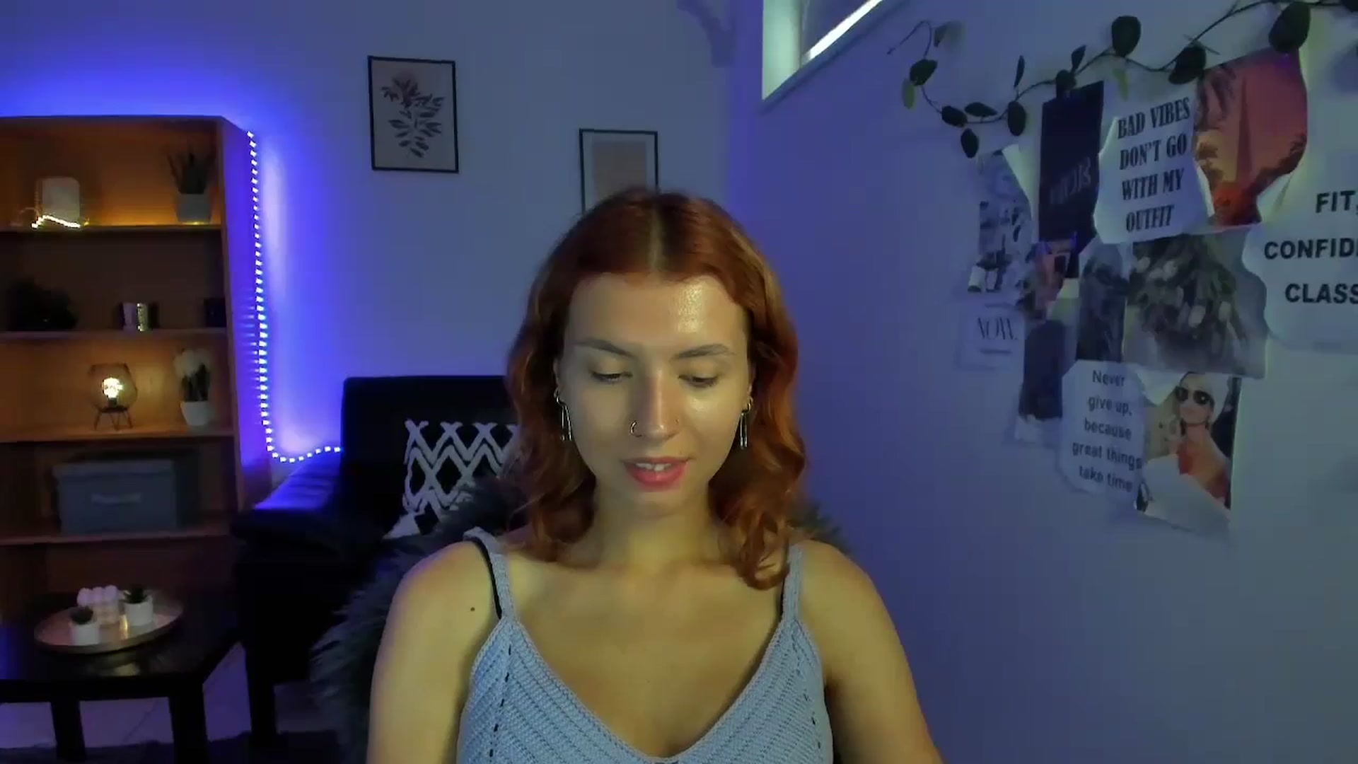 Gallery image thumbnail from SaraJaay18's myfreecams stream on, 09/12/2023, 10:08 image 4 of 20