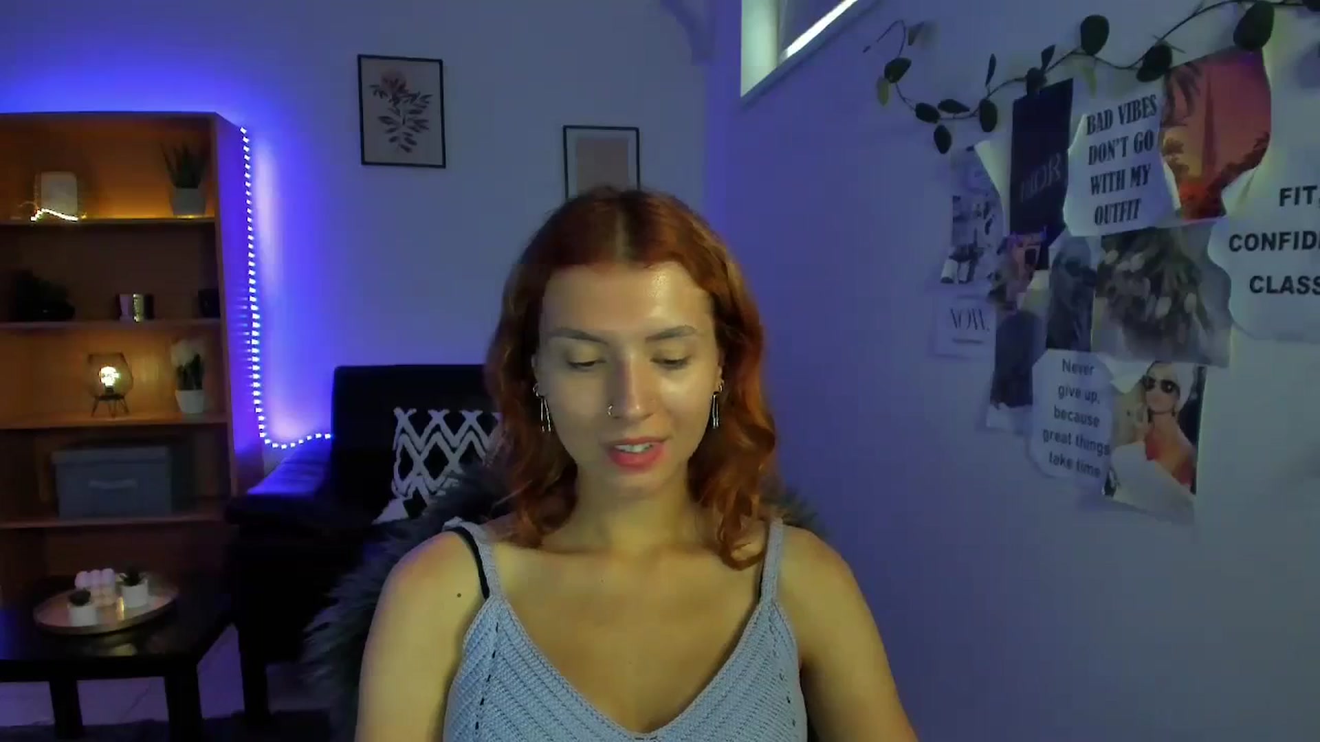 Gallery image thumbnail from SaraJaay18's myfreecams stream on, 09/12/2023, 10:08 image 7 of 20