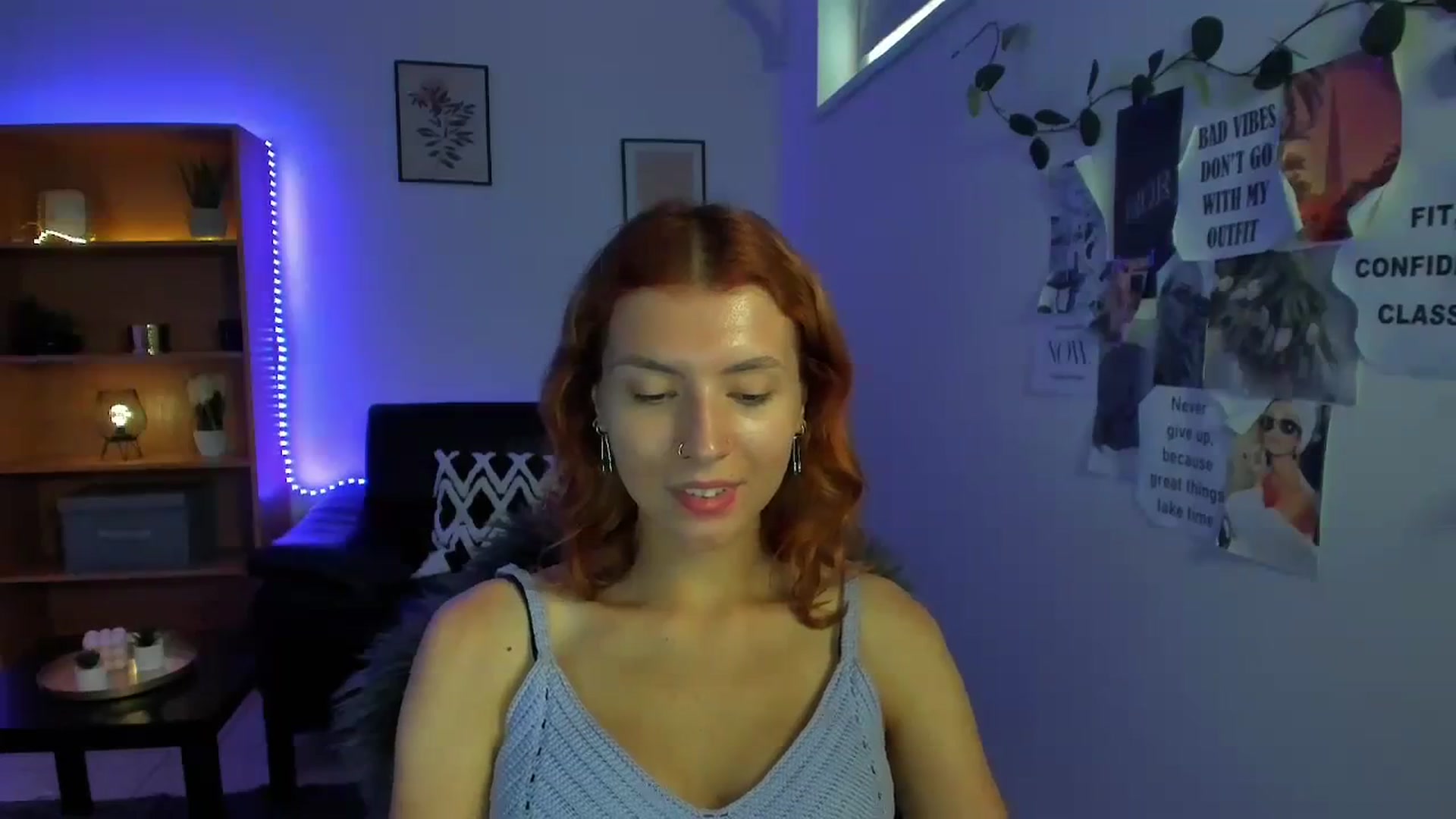 Gallery image thumbnail from SaraJaay18's myfreecams stream on, 09/12/2023, 10:08 image 3 of 20