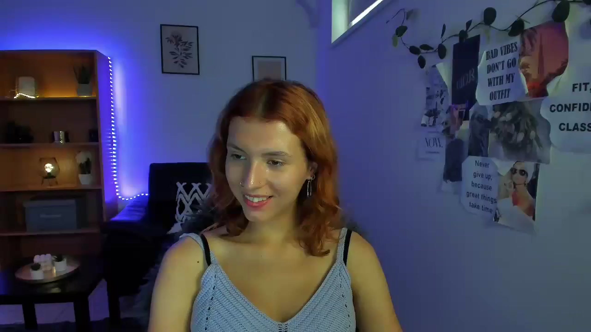 Gallery image thumbnail from SaraJaay18's myfreecams stream on, 09/12/2023, 11:36 image 6 of 20