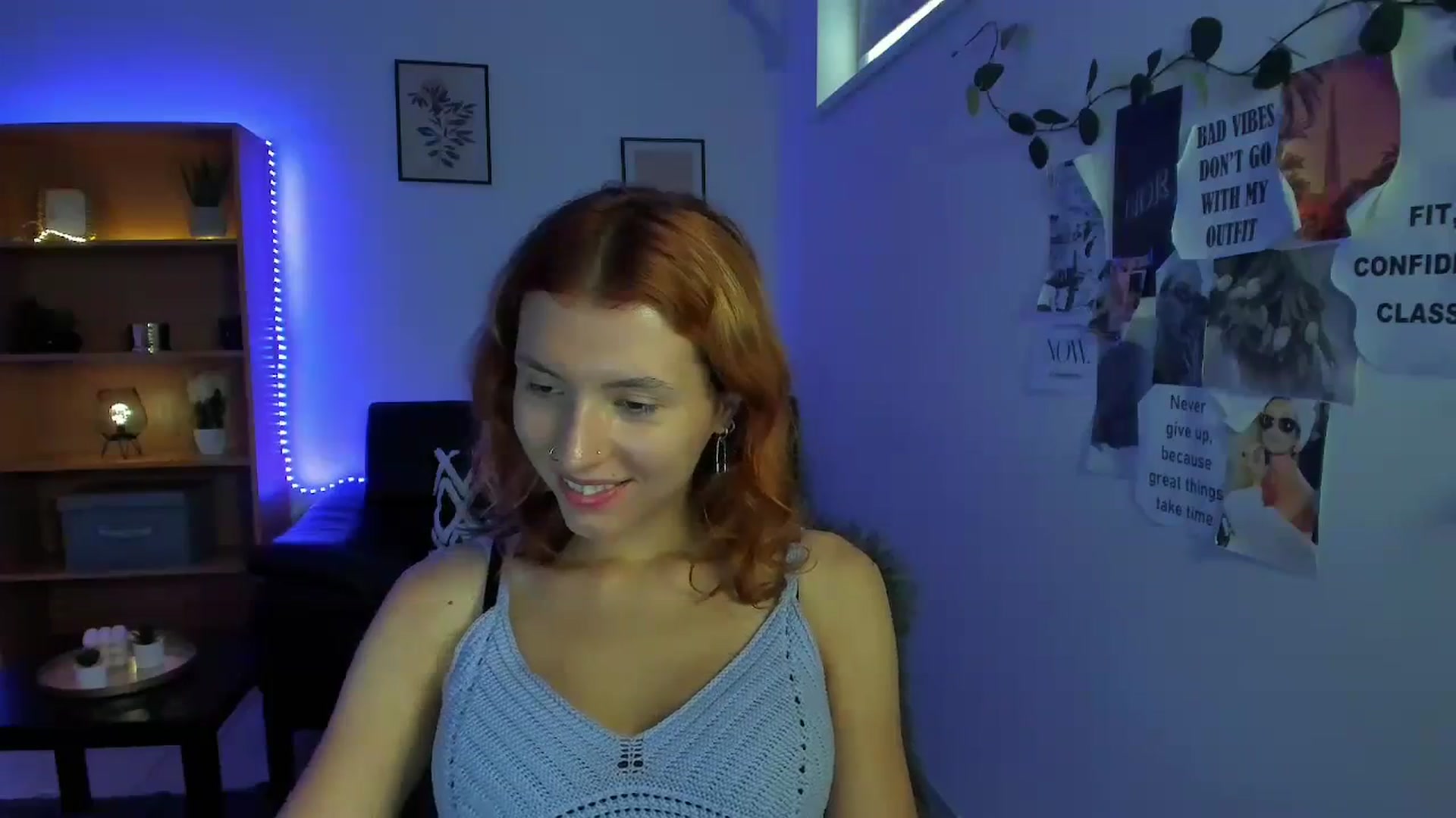 Gallery image thumbnail from SaraJaay18's myfreecams stream on, 09/12/2023, 11:36 image 13 of 20