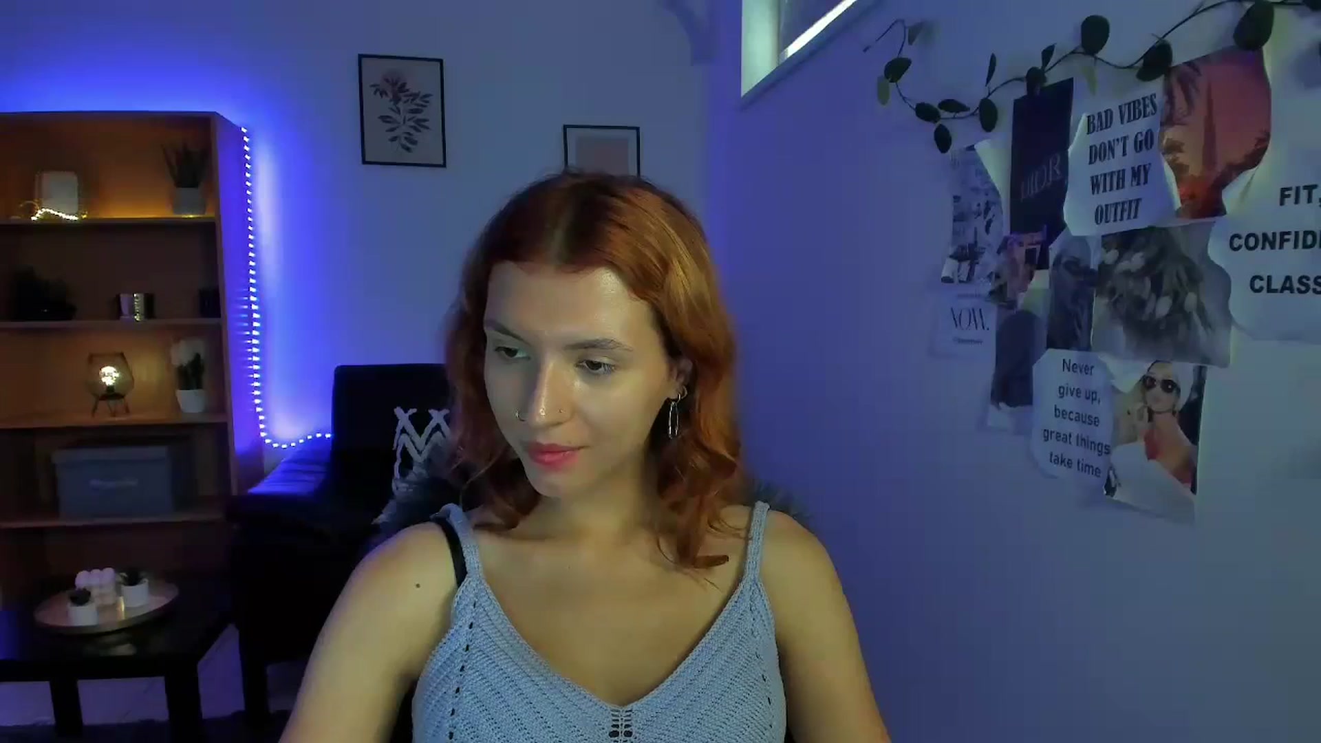 Gallery image thumbnail from SaraJaay18's myfreecams stream on, 09/12/2023, 12:21 image 8 of 20