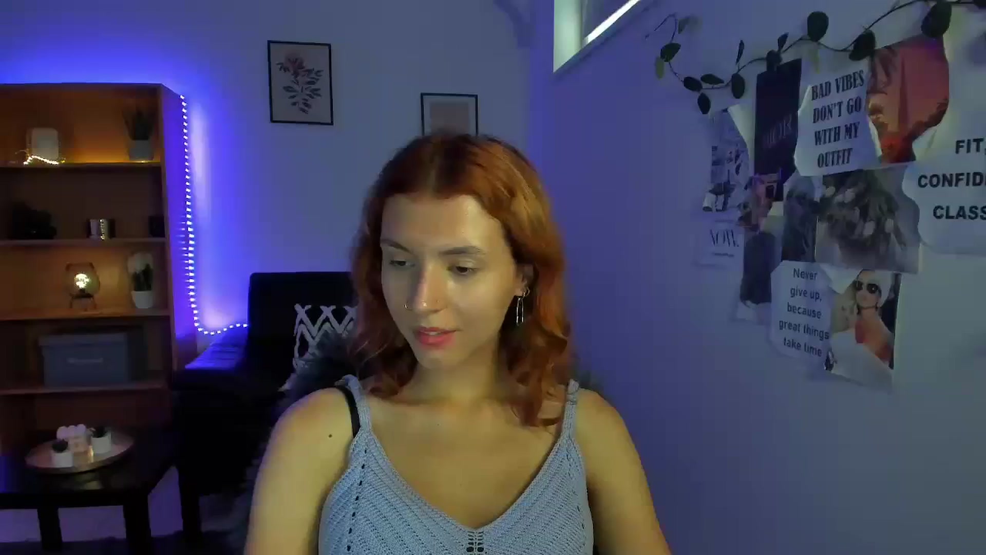 Gallery image thumbnail from SaraJaay18's myfreecams stream on, 09/12/2023, 12:21 image 3 of 20