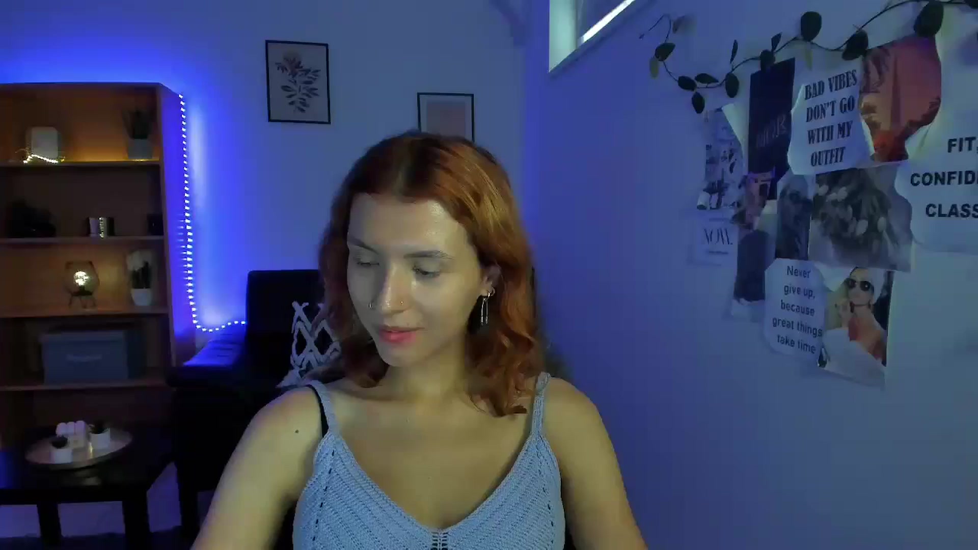 Gallery image thumbnail from SaraJaay18's myfreecams stream on, 09/12/2023, 13:07 image 12 of 20
