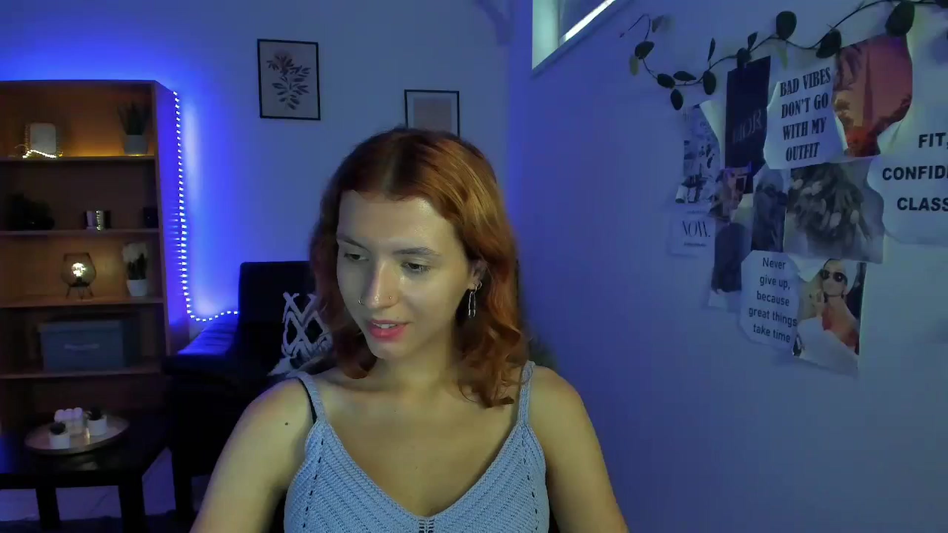 Gallery image thumbnail from SaraJaay18's myfreecams stream on, 09/12/2023, 13:07 image 18 of 20