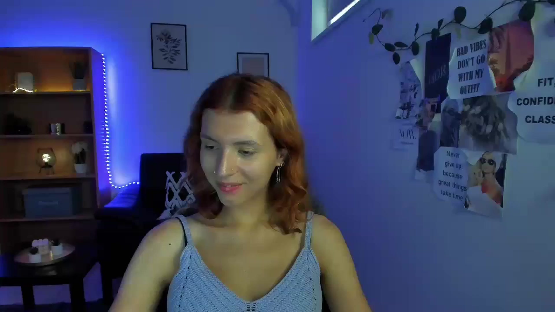 Gallery image thumbnail from SaraJaay18's myfreecams stream on, 09/12/2023, 13:07 image 14 of 20