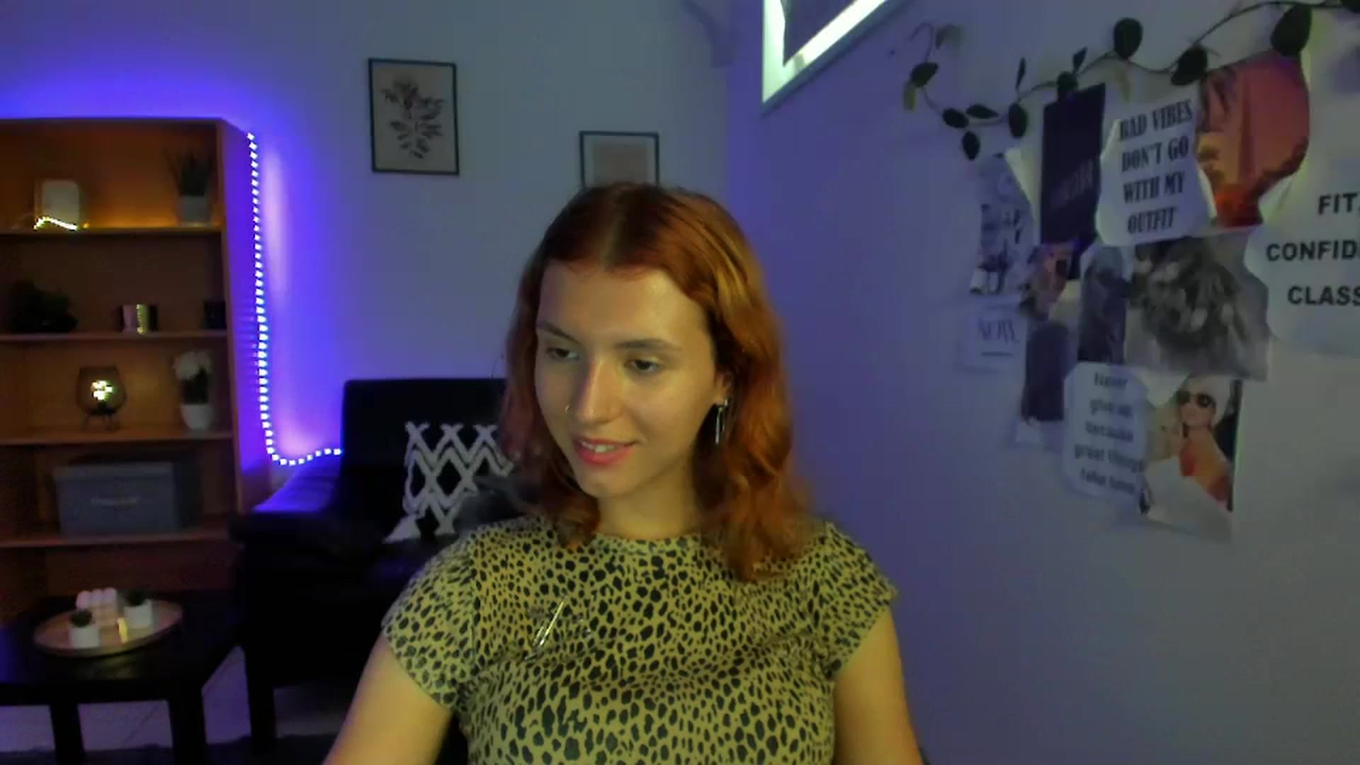 Gallery image thumbnail from SaraJaay18's myfreecams stream on, 09/13/2023, 13:39 image 11 of 20