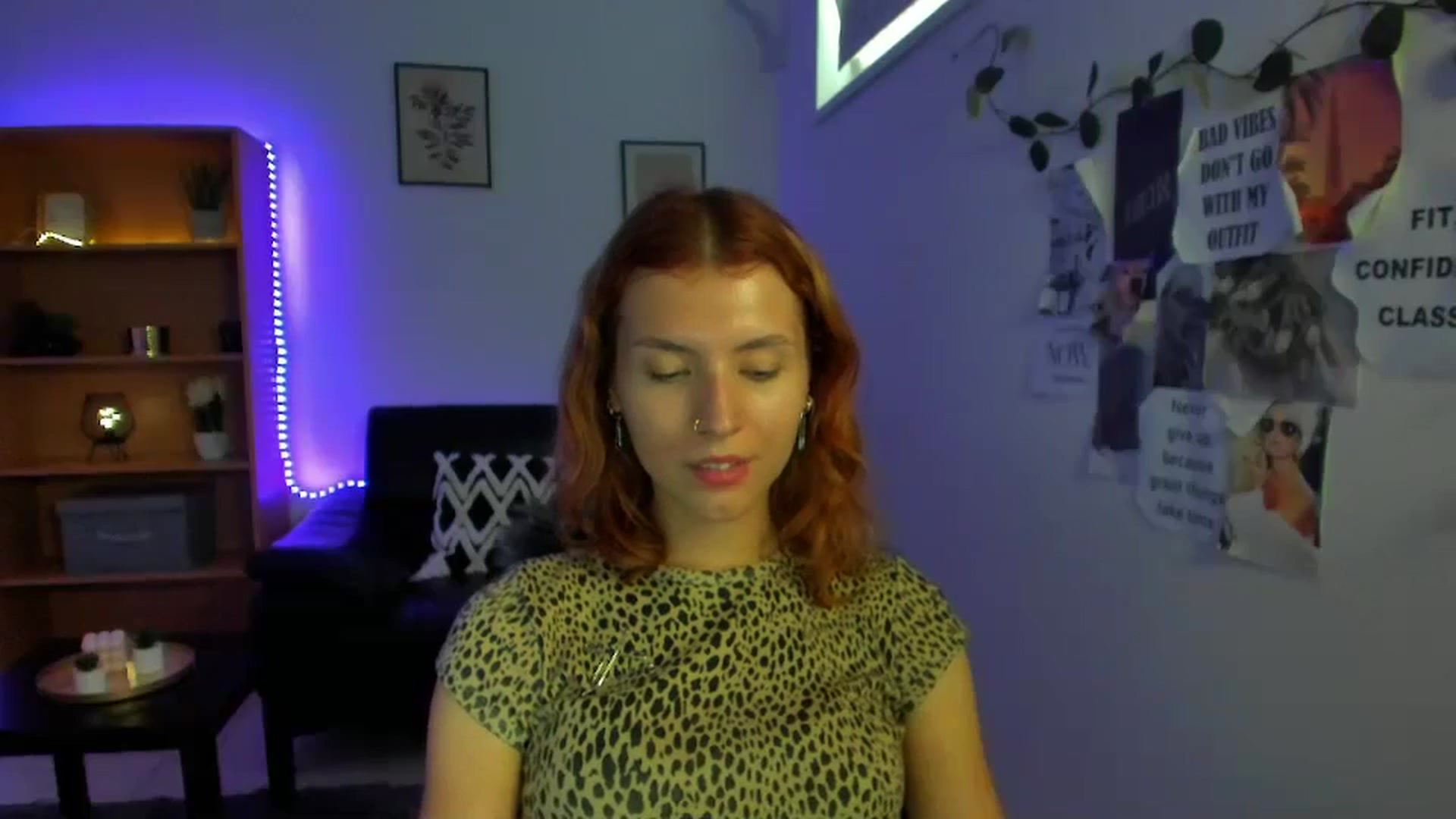 Gallery image thumbnail from SaraJaay18's myfreecams stream on, 09/13/2023, 13:39 image 10 of 20