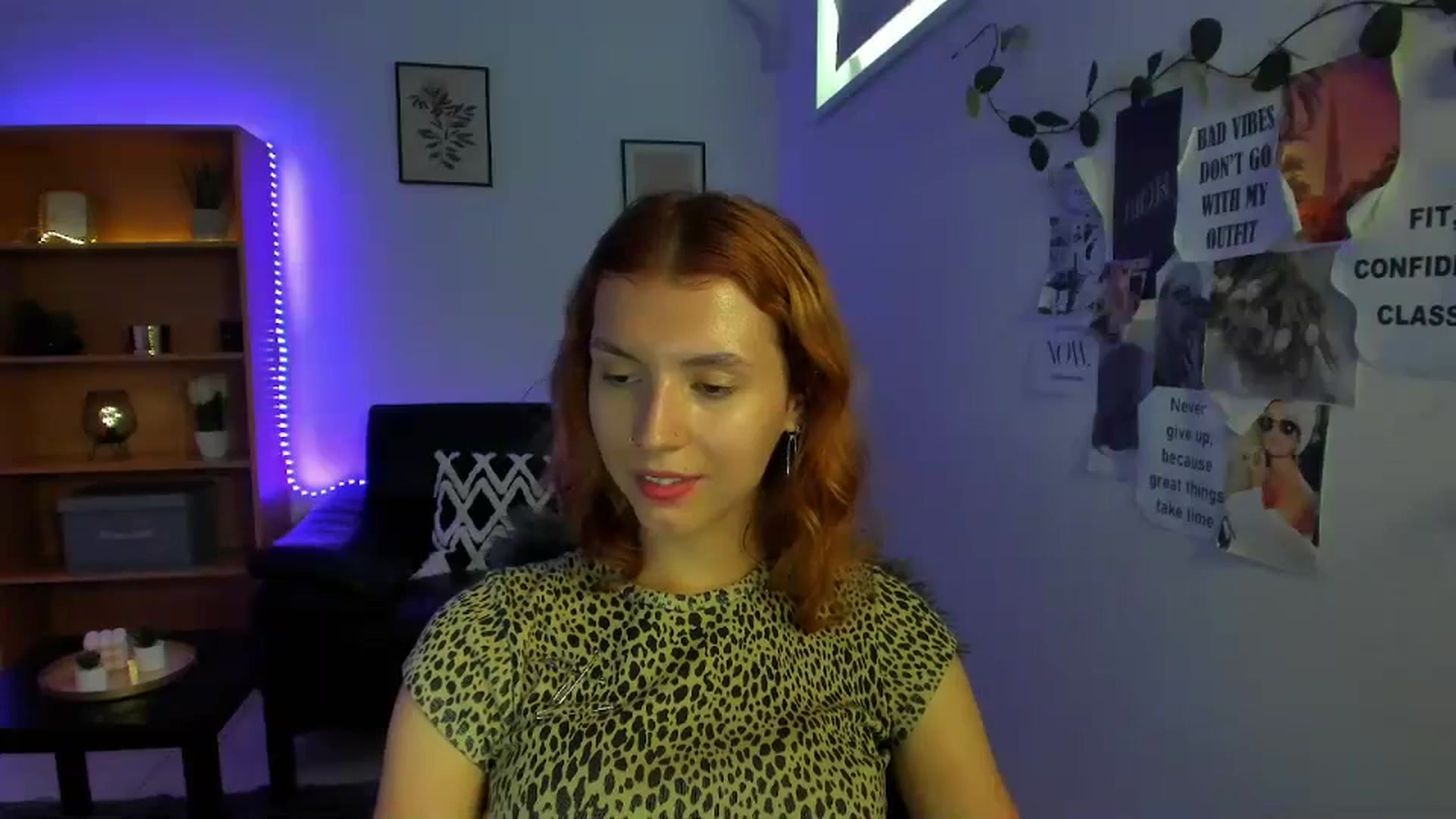 Gallery image thumbnail from SaraJaay18's myfreecams stream on, 09/13/2023, 14:38 image 20 of 20