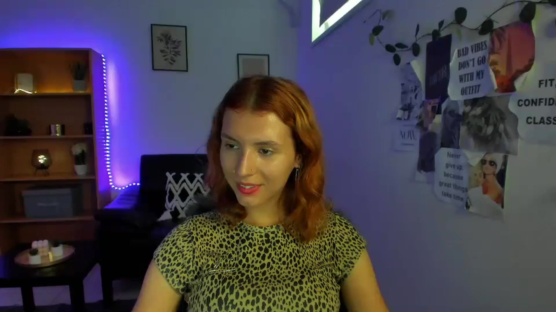 Gallery image thumbnail from SaraJaay18's myfreecams stream on, 09/13/2023, 14:38 image 11 of 20