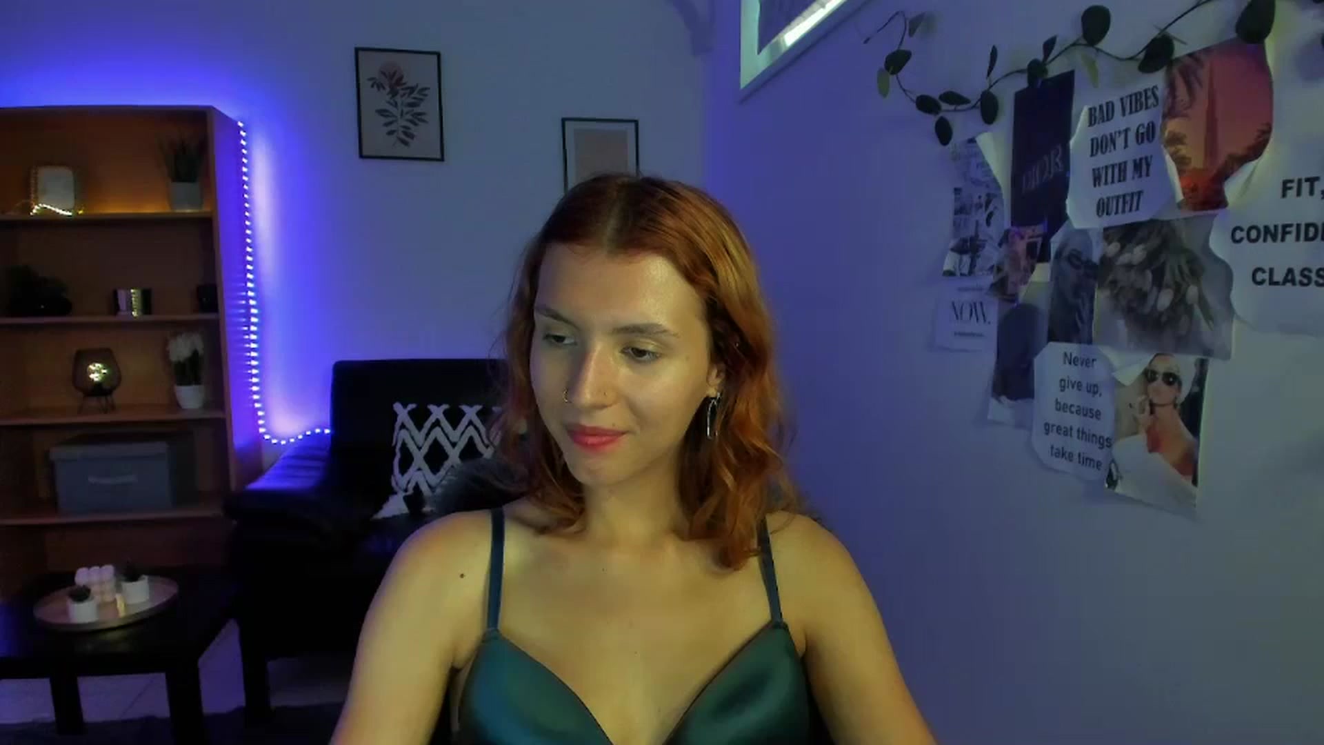 Gallery image thumbnail from SaraJaay18's myfreecams stream on, 09/13/2023, 17:11 image 1 of 20