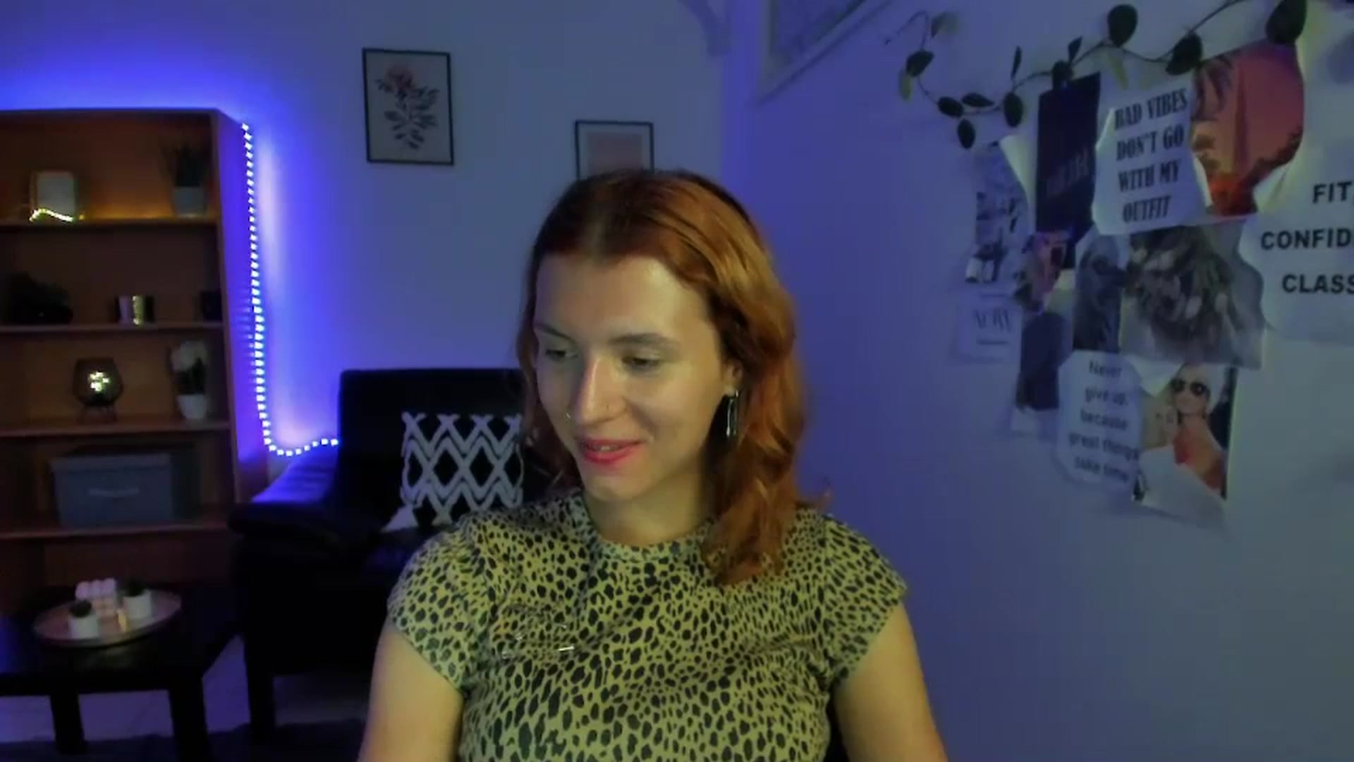 Gallery image thumbnail from SaraJaay18's myfreecams stream on, 09/13/2023, 17:11 image 20 of 20