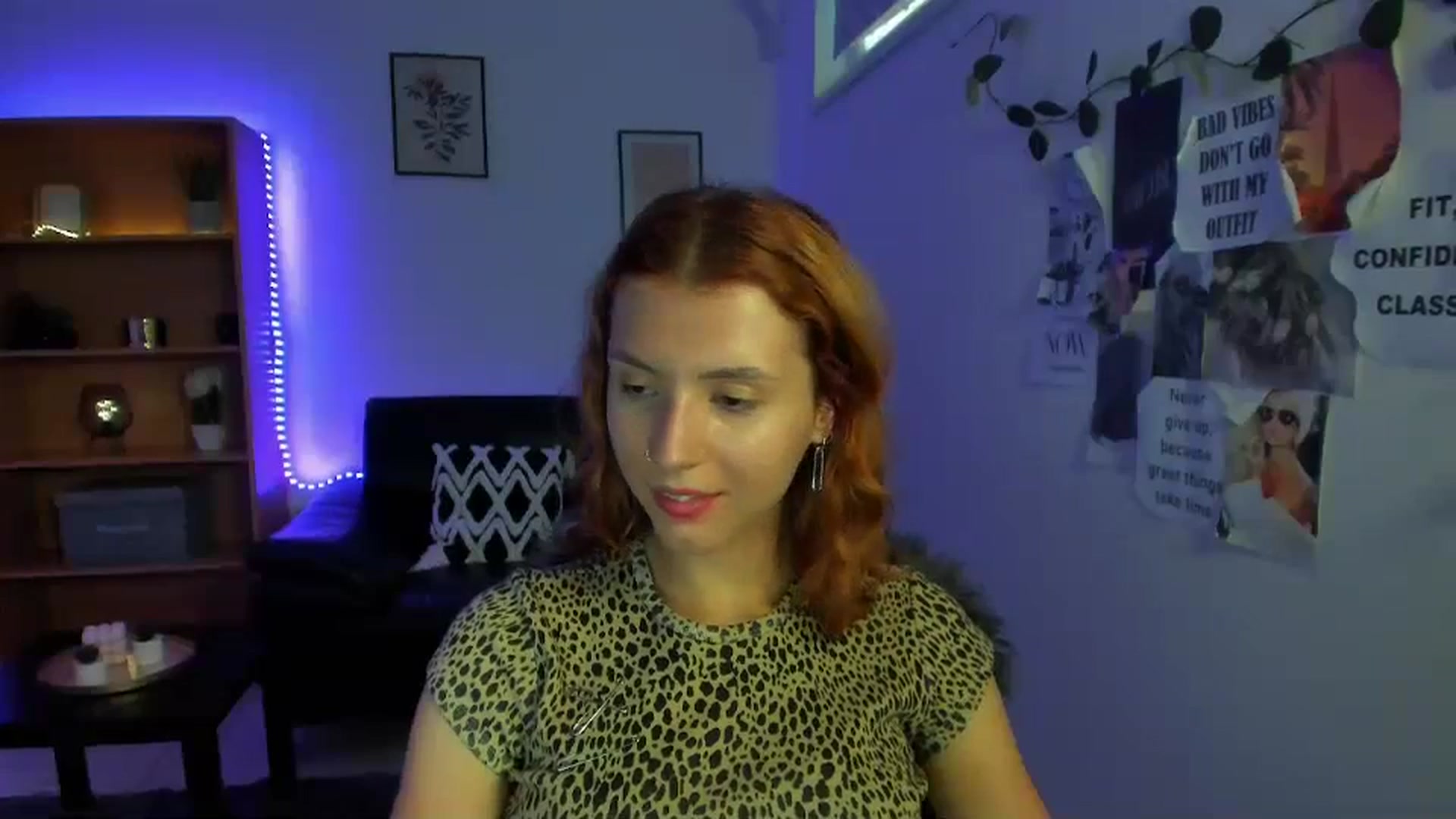 Gallery image thumbnail from SaraJaay18's myfreecams stream on, 09/13/2023, 17:11 image 6 of 20