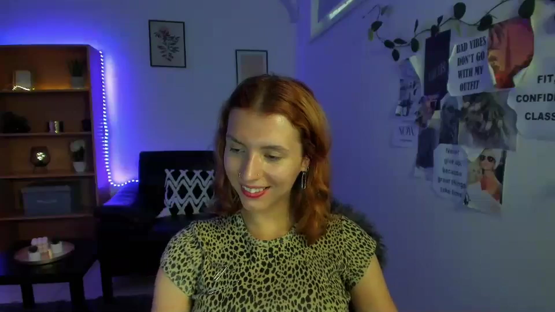Gallery image thumbnail from SaraJaay18's myfreecams stream on, 09/13/2023, 17:11 image 12 of 20
